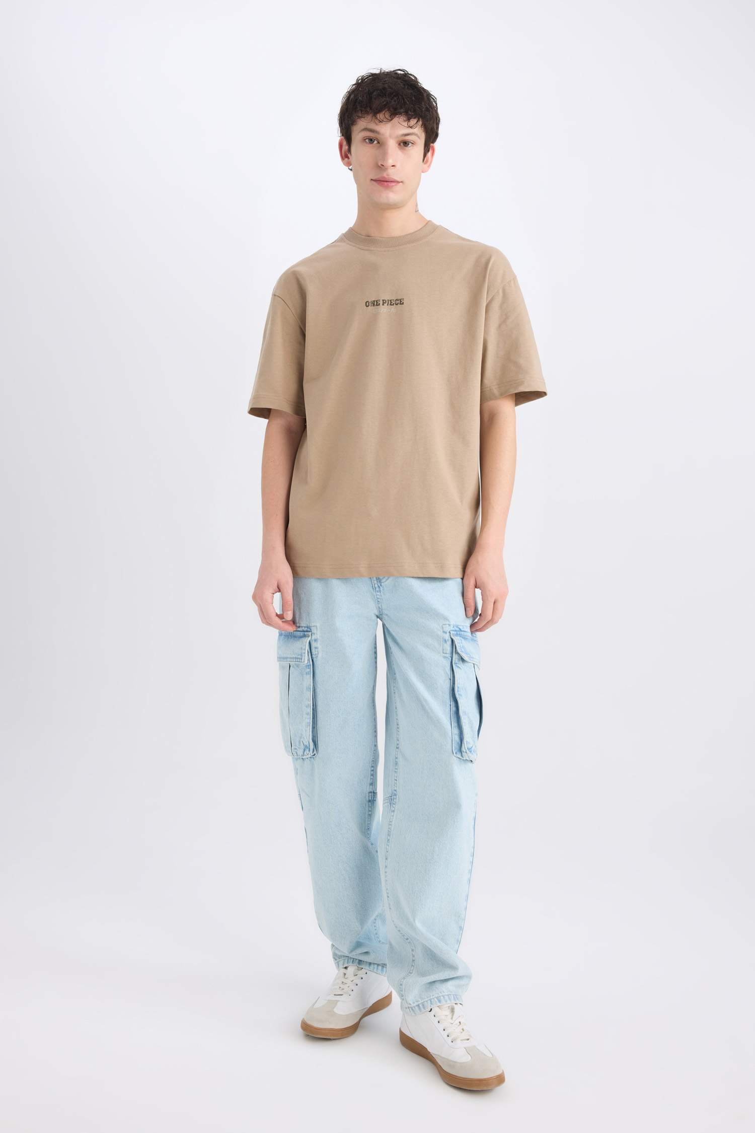 Boxy Fit футболка с круглым вырезом и принтом на спине, короткие рукава