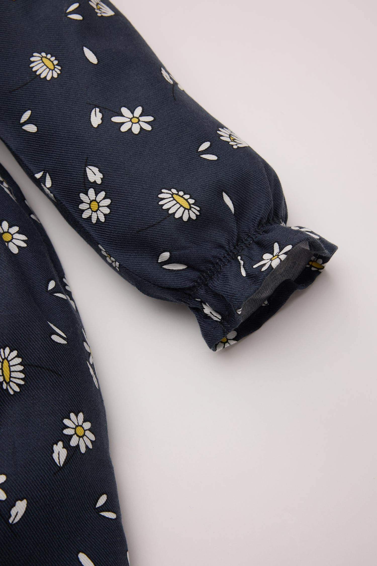 Kız Bebek Çiçekli Uzun Kollu Yakası Fırfırlı Twill Elbise