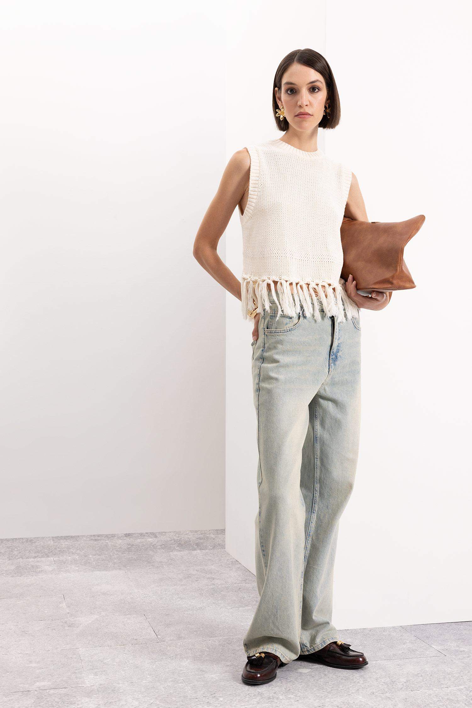 Coool Bisiklet Yaka Basic Düz Püsküllü Triko Süveter