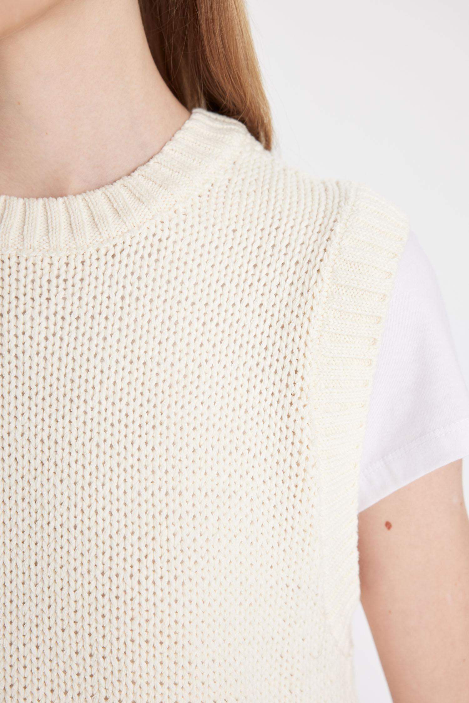 Coool Bisiklet Yaka Basic Düz Püsküllü Triko Süveter