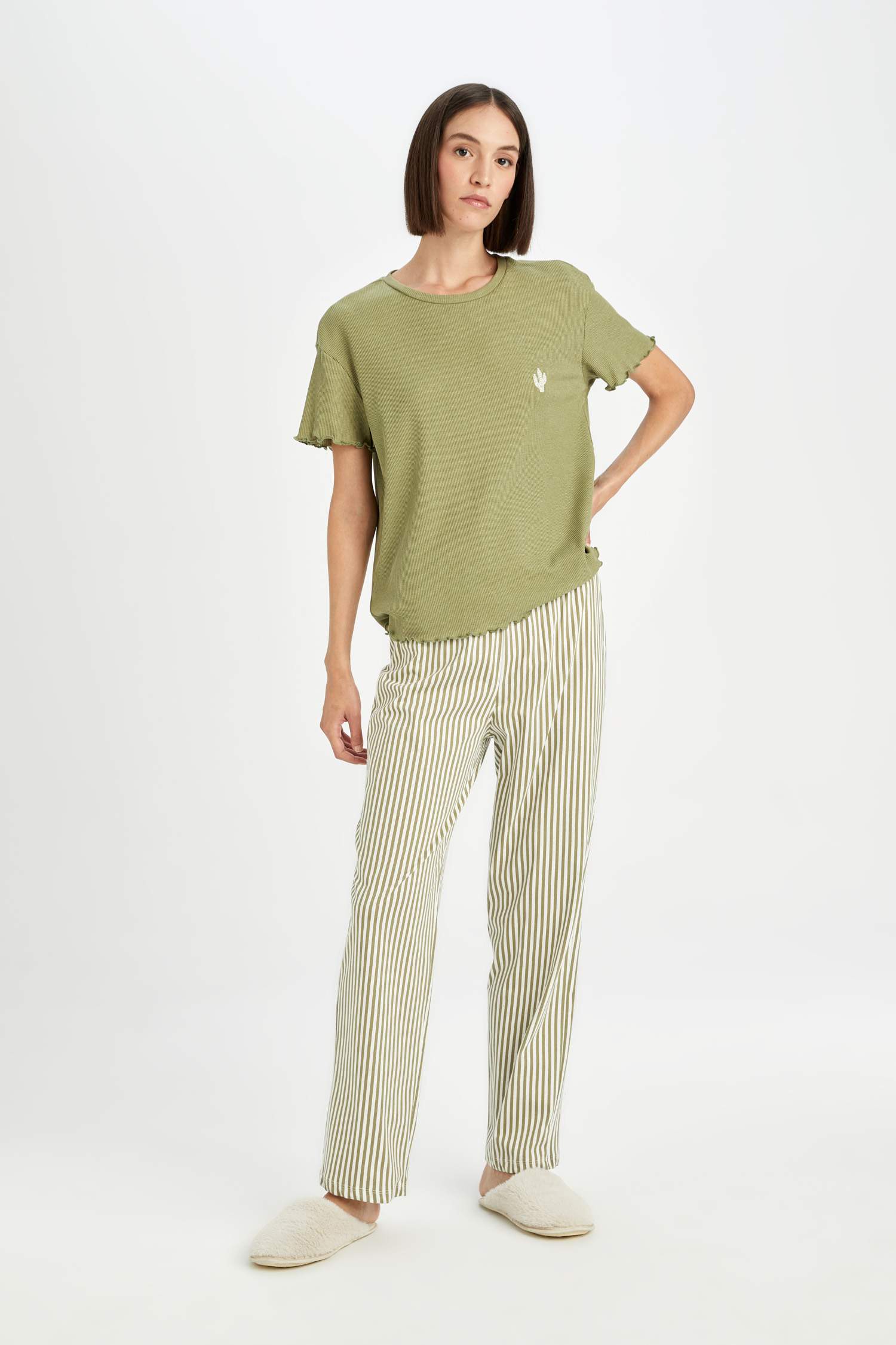 Ribana Pijama Takımı Bisiklet Yaka Baskılı Kısa Kollu Üst Çizgili Alt 