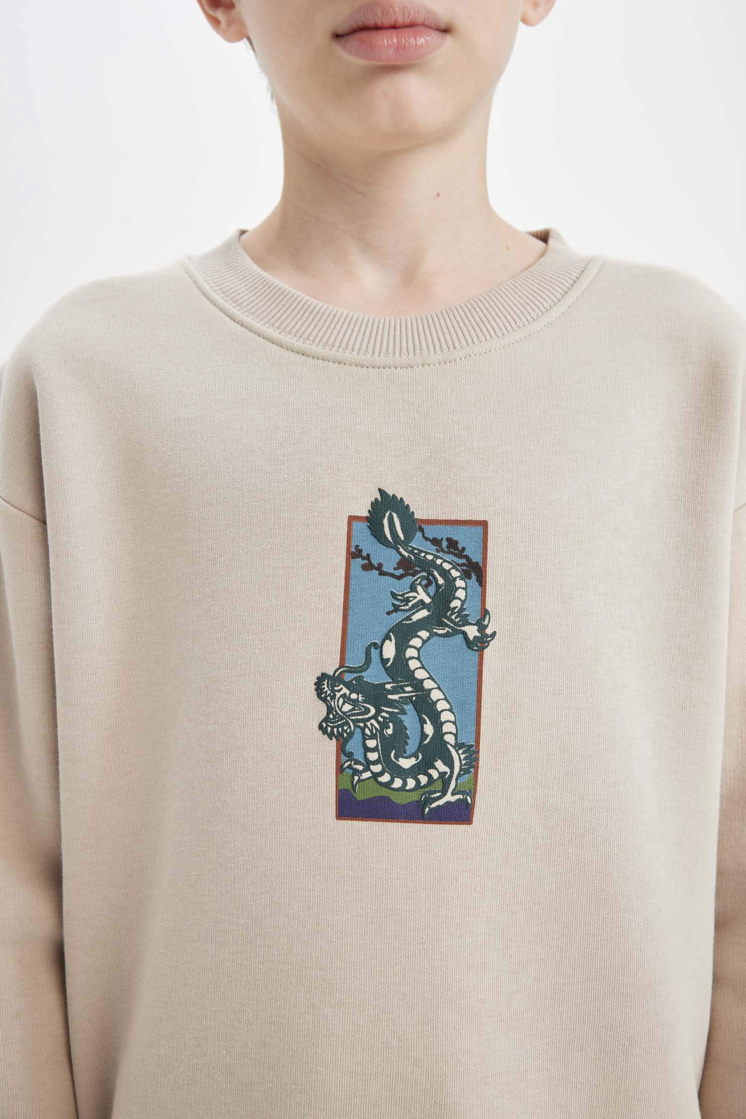 سويت شيرت اولادي اوفر سايز بطبعة