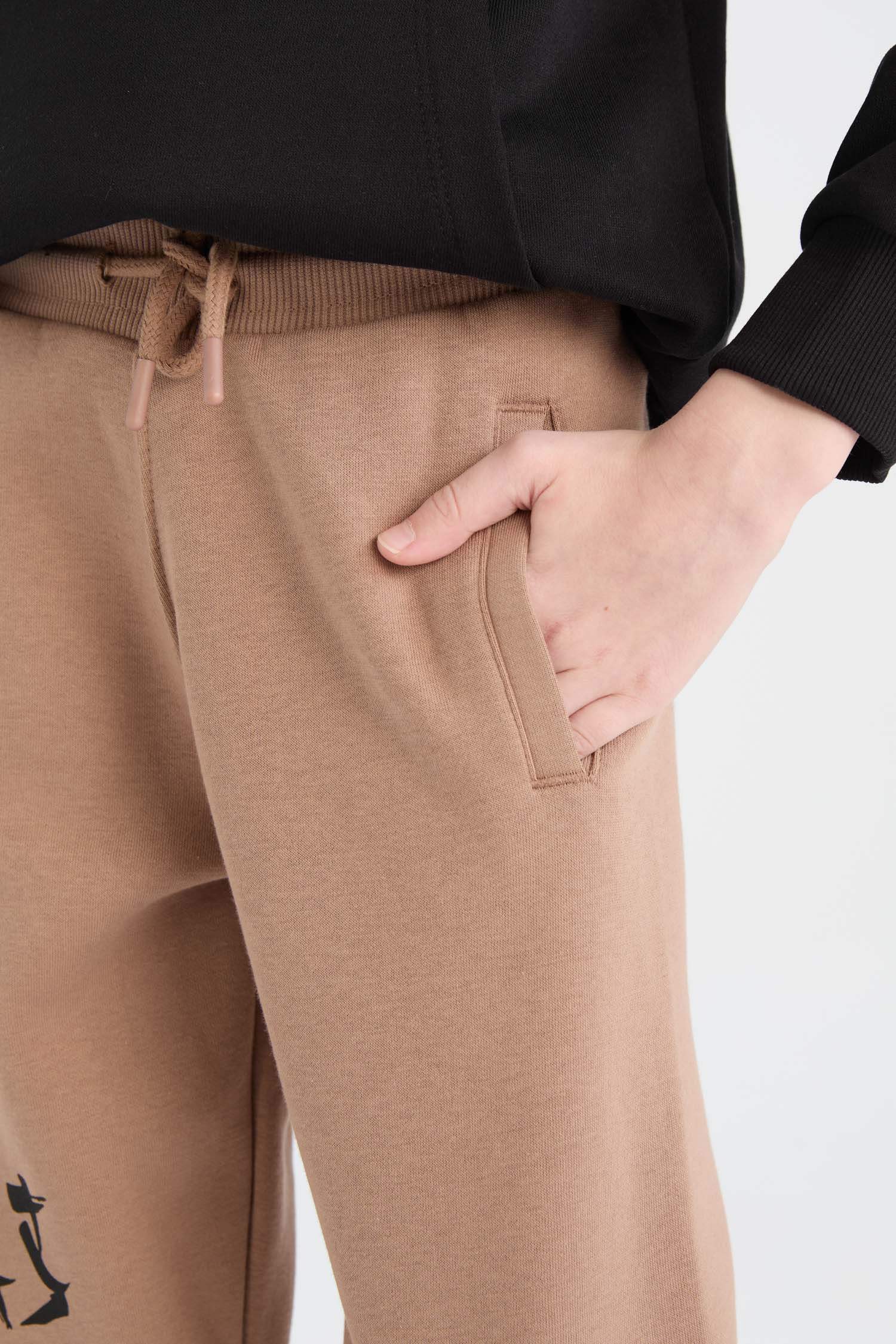 Boy Standard Fit Waist Elastic Thick Jogger Sweatpants