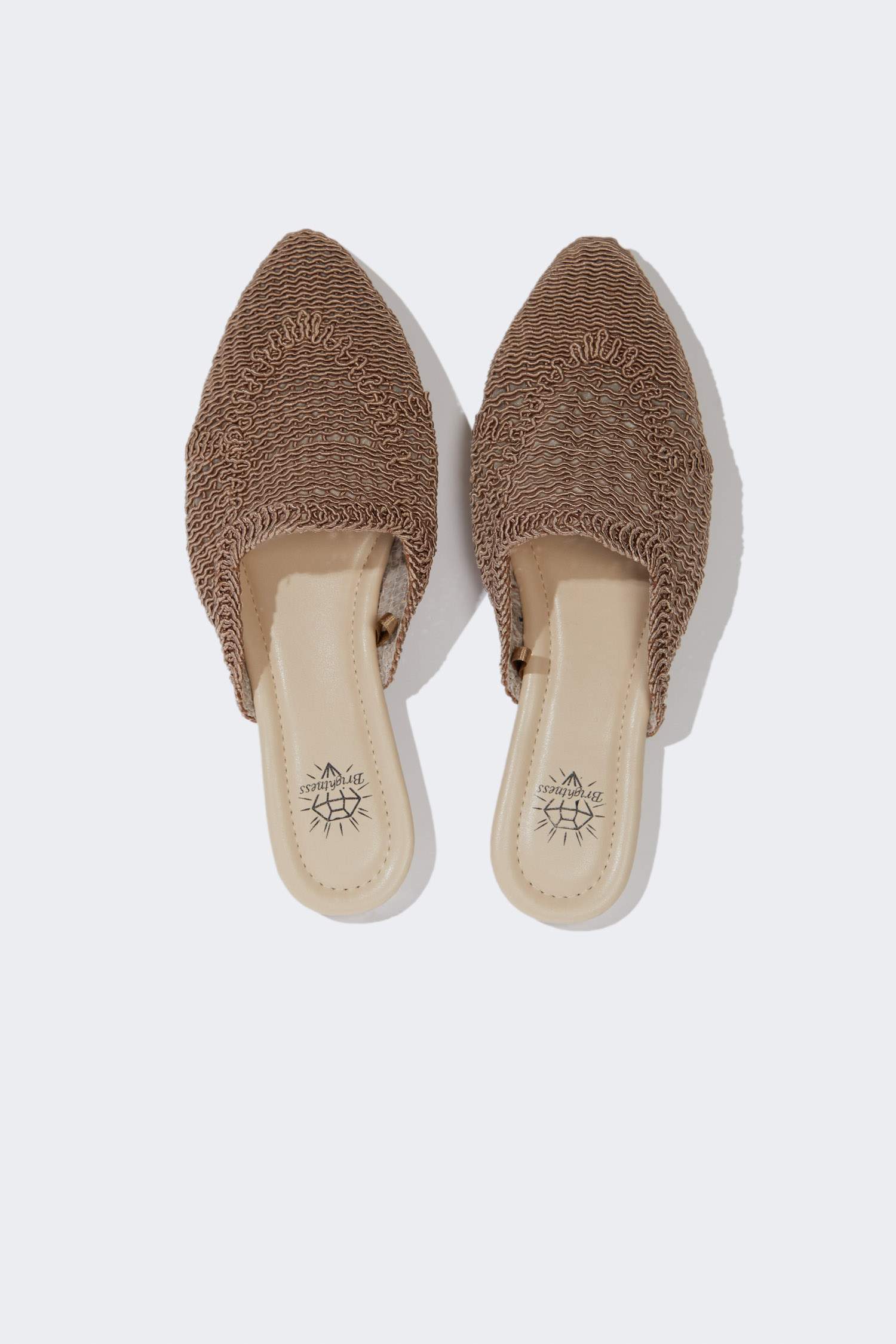 شبشب نسائي بكعب مسطح سليب أون