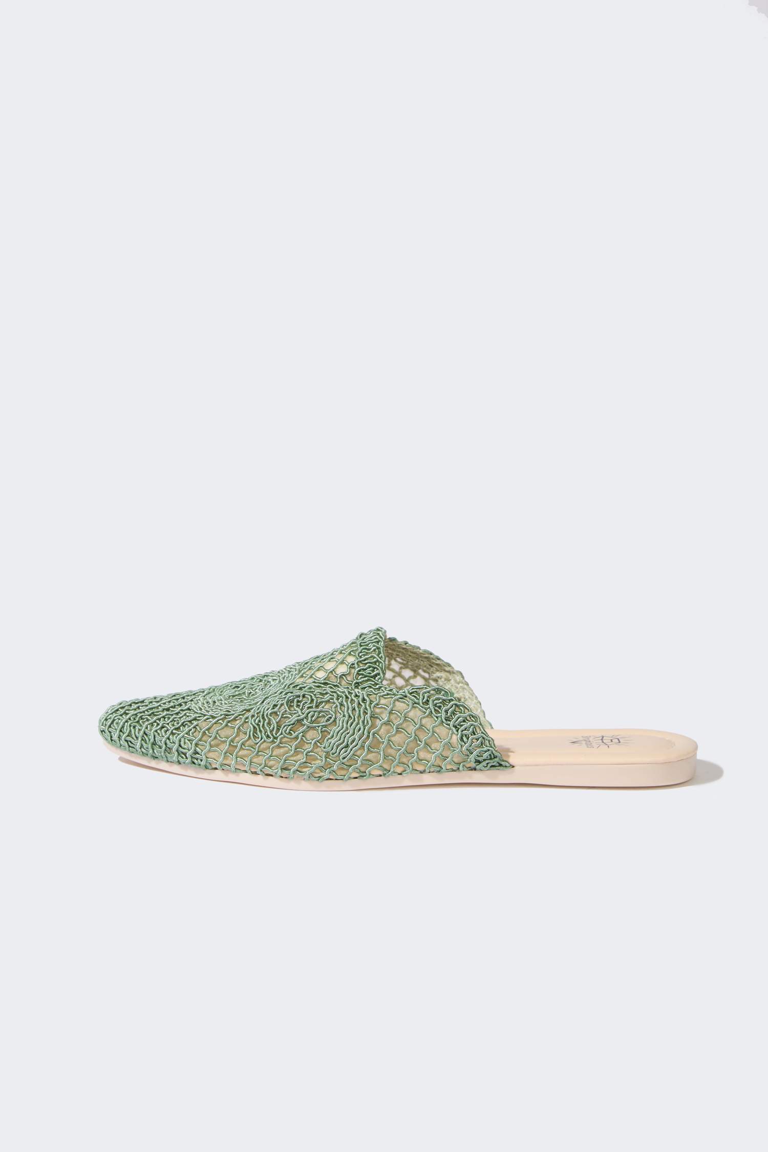 Woman Flat Slip On Slippers