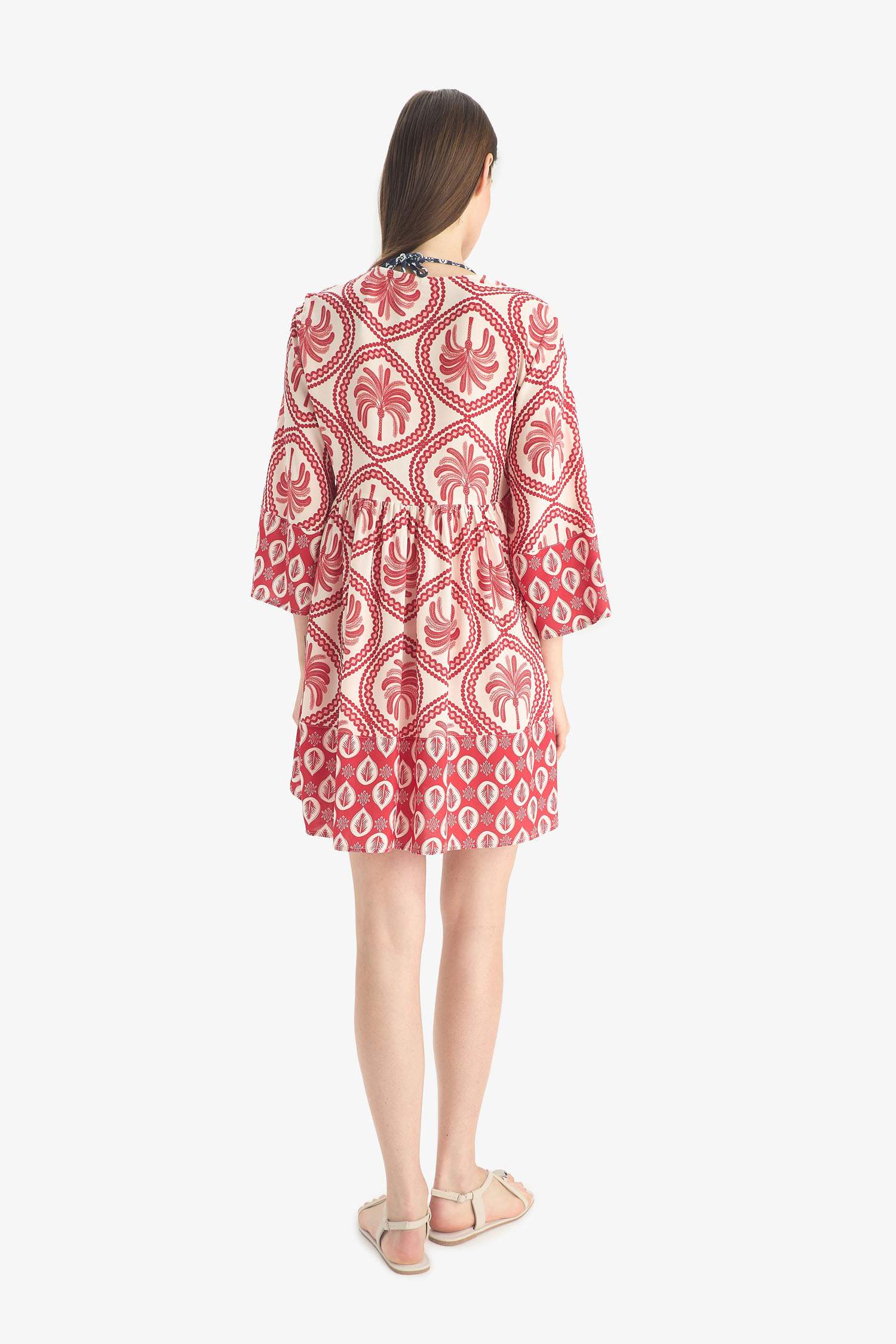 V Yaka Desenli Plaj Elbisesi-Fall in Love 