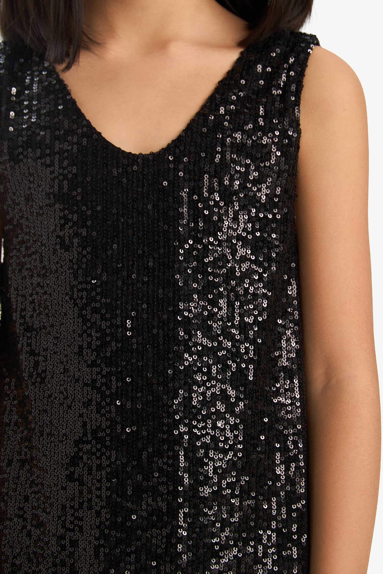 Sleeveless Woven Dress