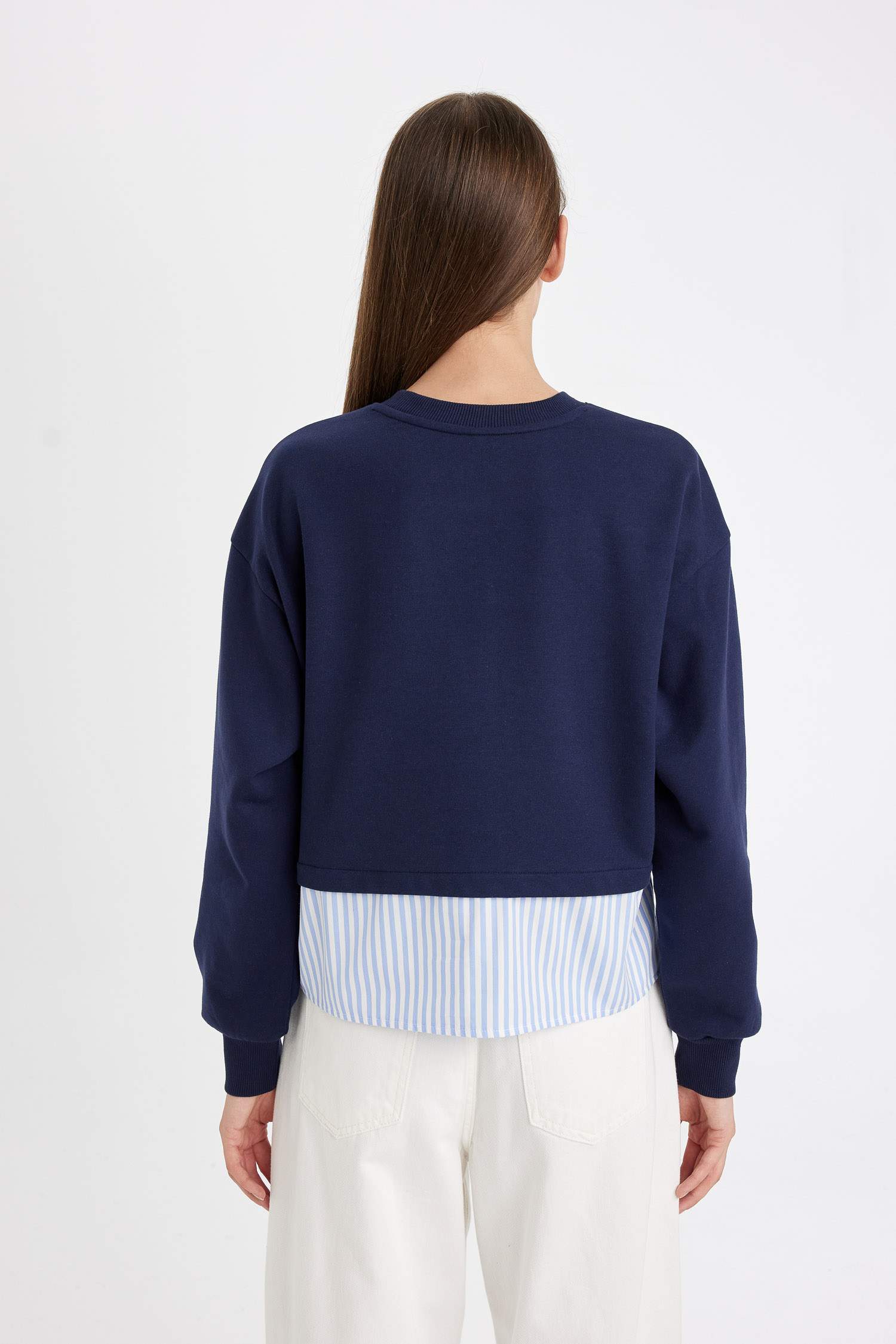 релакс пішімі дөңгелек жаға Свитер