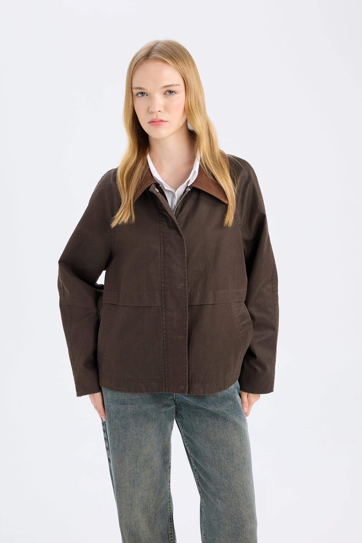 جاكيت قطيفة خفيف قصة عادية بياقة بولو