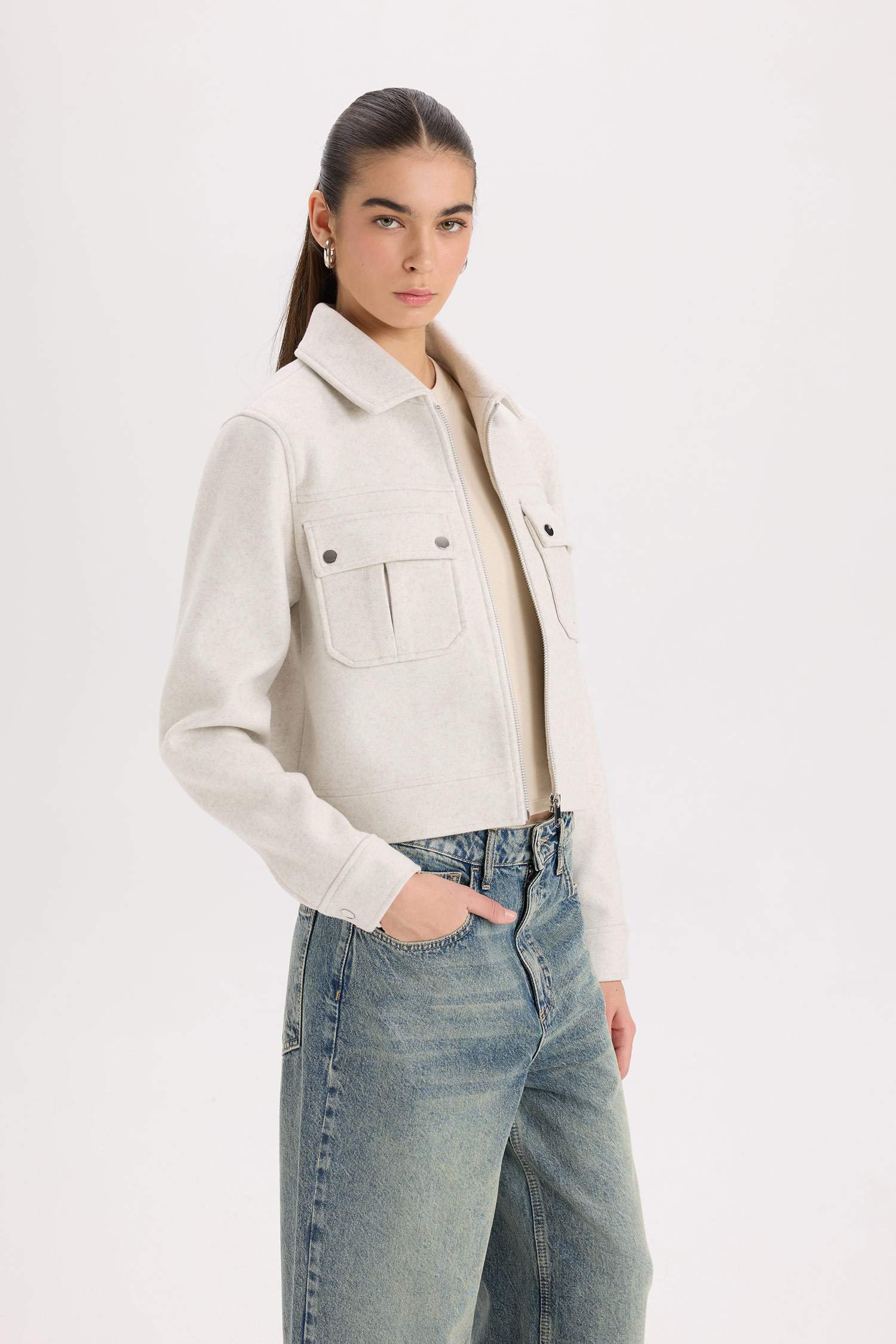 Regular Fit Polo Yaka Cepli Fermuarlı Kısa Kaşe Kaban