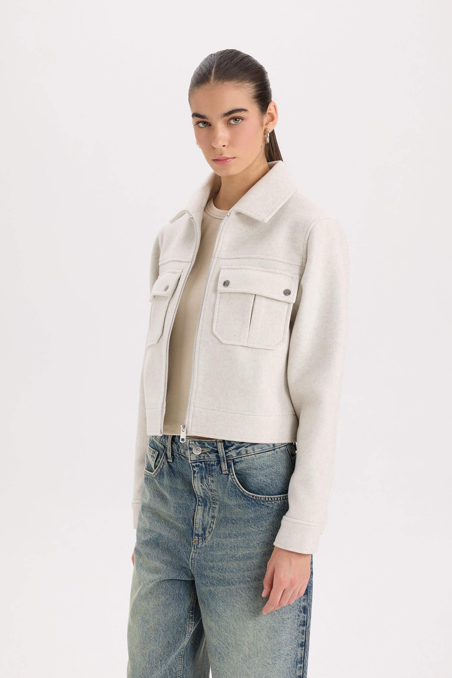 Regular Fit Polo Yaka Cepli Fermuarlı Kısa Kaşe Kaban