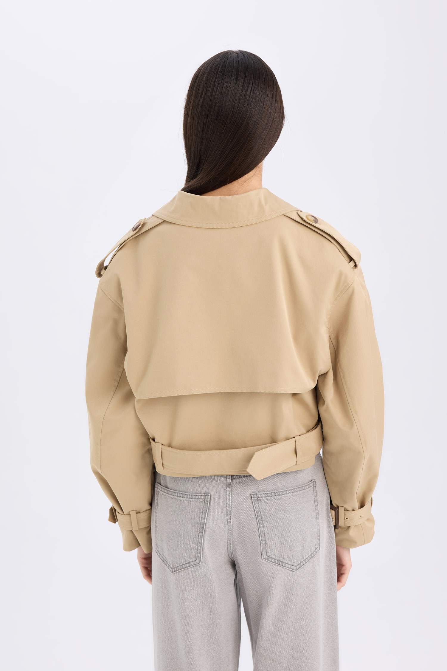 Regular Fit Kısa Trençkot Smokin Yaka Düğmeli Kemerli Apoletli