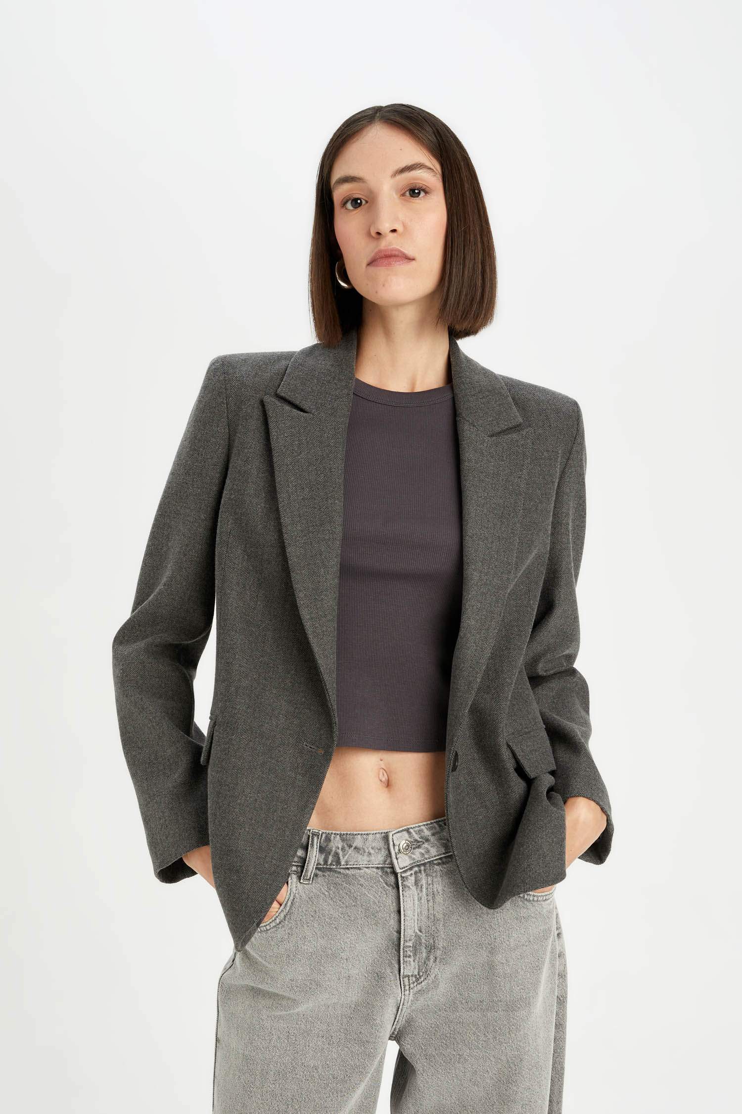 جاكيت بليزر واسع برقبة بليزر