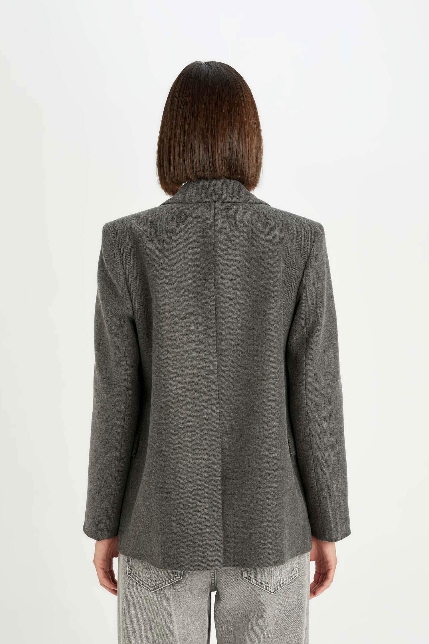 جاكيت بليزر واسع برقبة بليزر