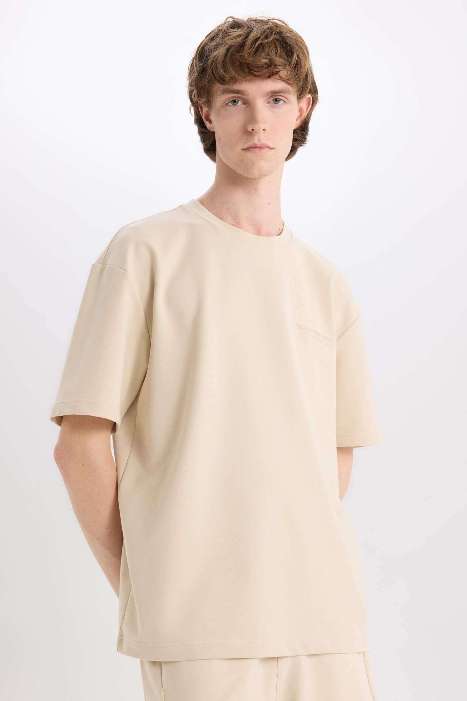 Boxy Fit Crew Neck Printed Heavy Fabric T-Shirt