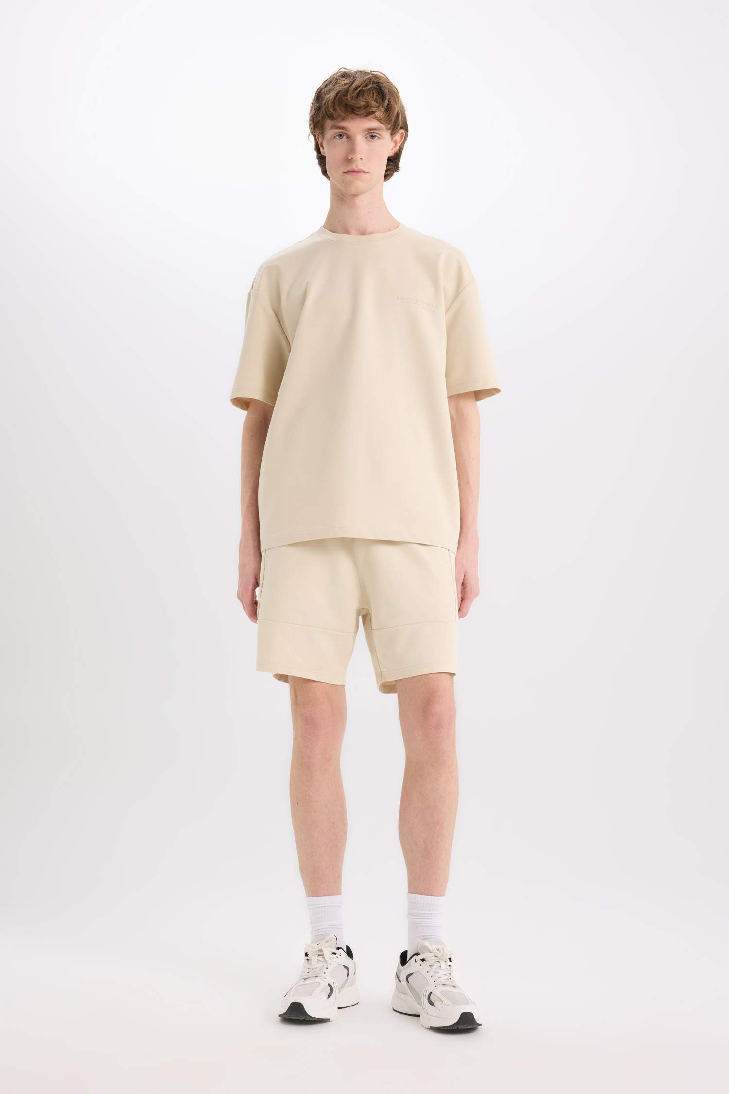 Boxy Fit Crew Neck Printed Heavy Fabric T-Shirt