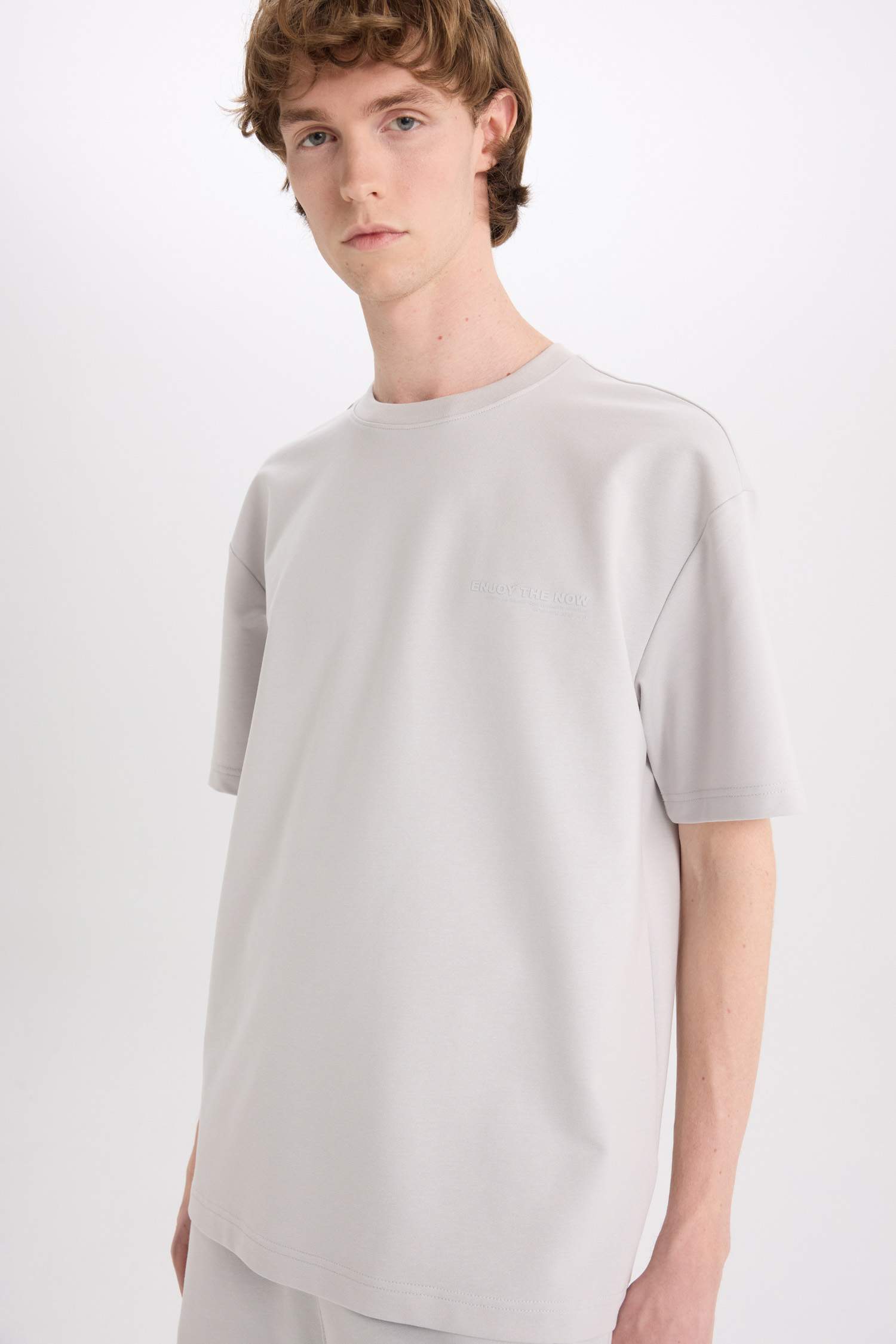 Boxy Fit Crew Neck Printed Heavy Fabric T-Shirt