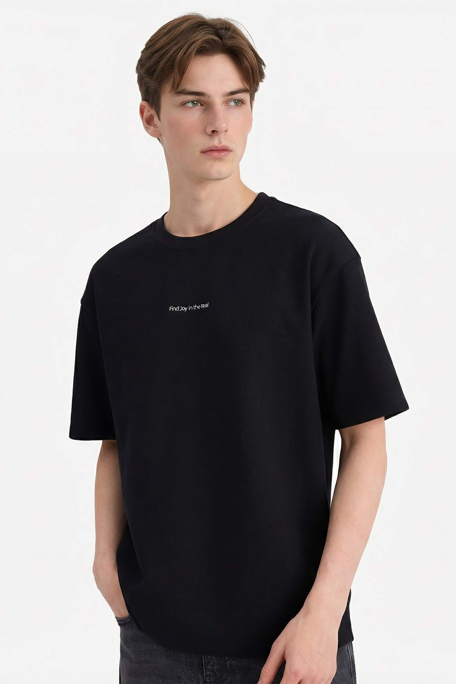 Ауа өткізетін Boxy Fit футболка