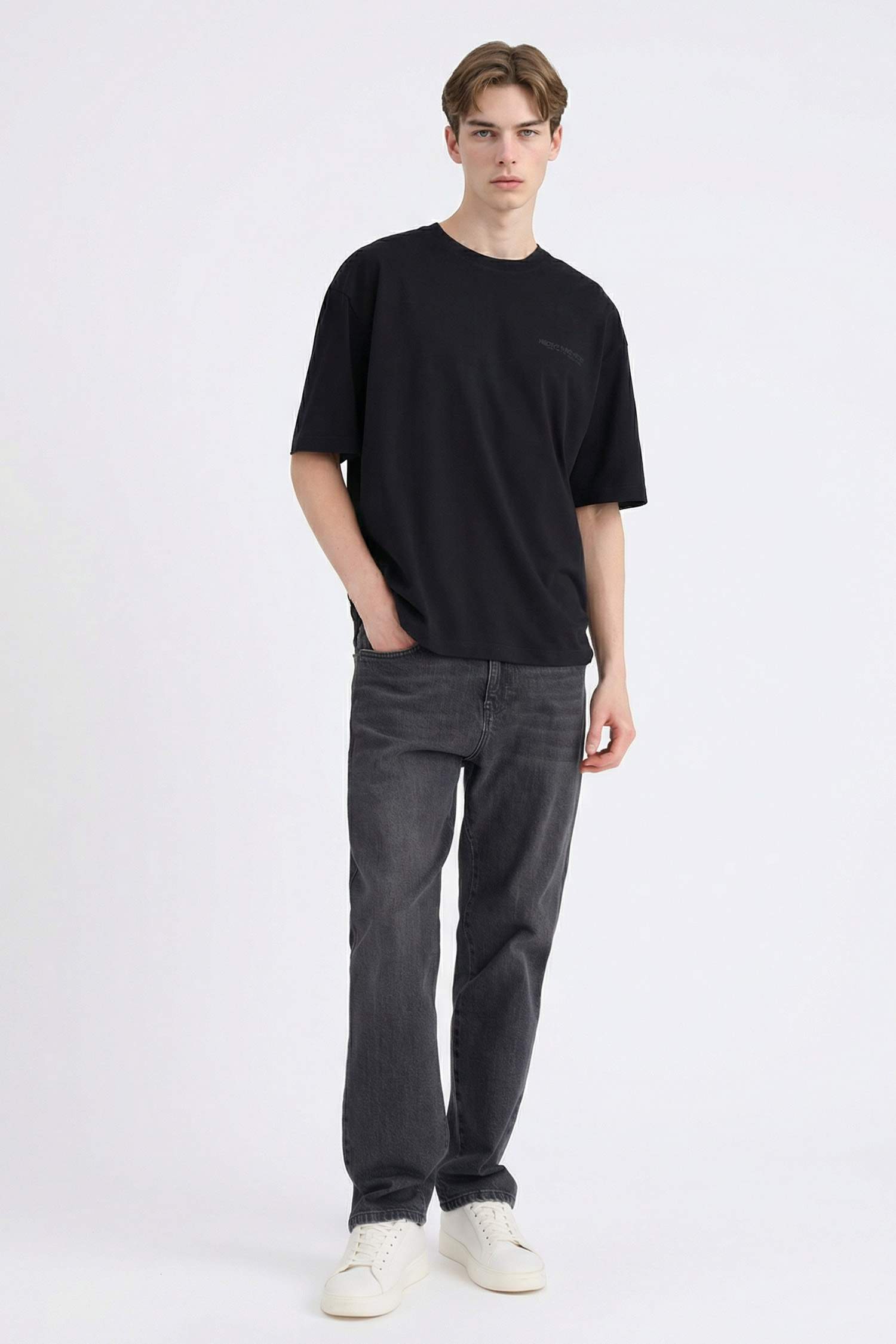 Ауа өткізетін Boxy Fit футболка