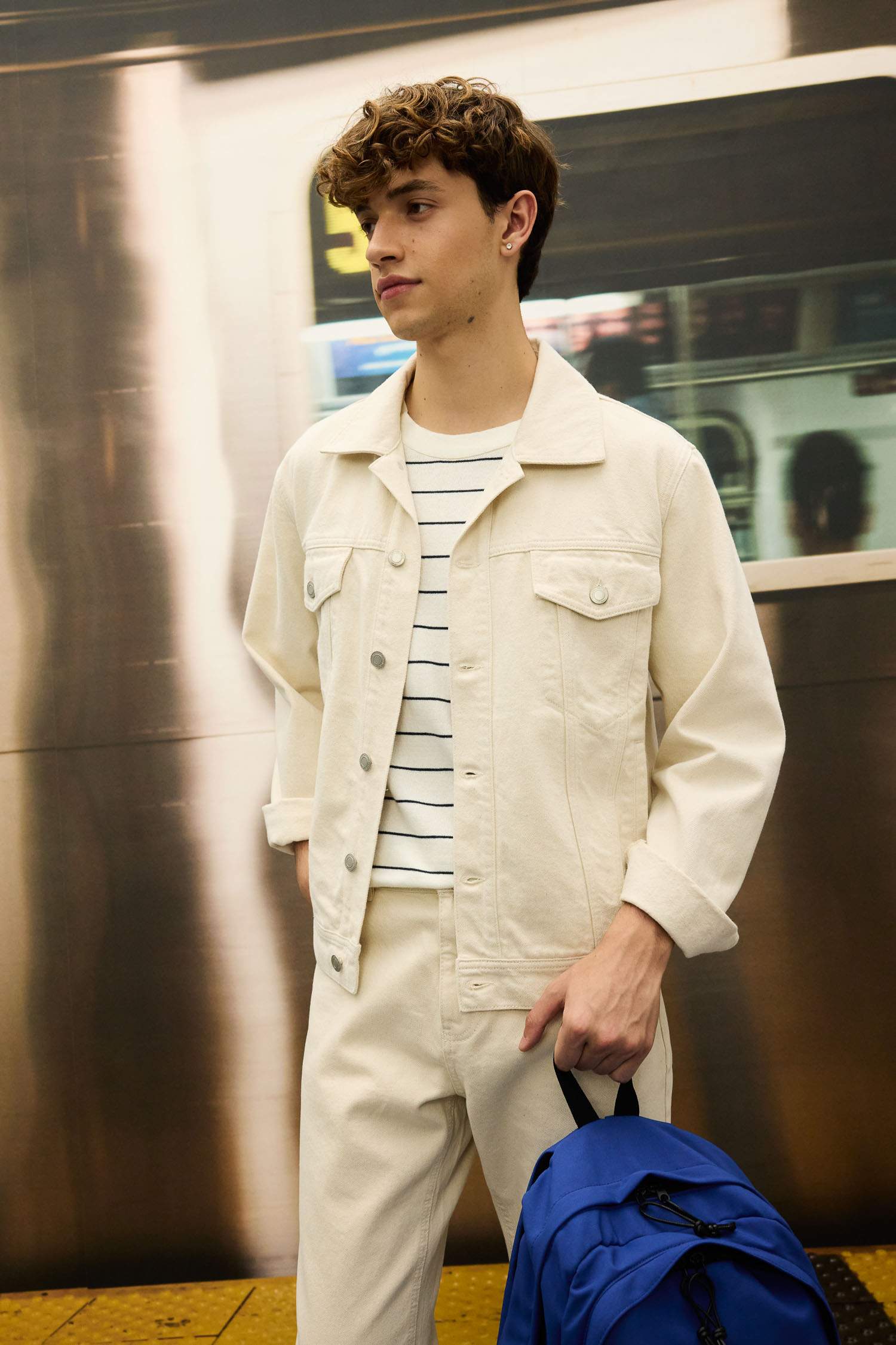 جاكيت قطن قصة عادية