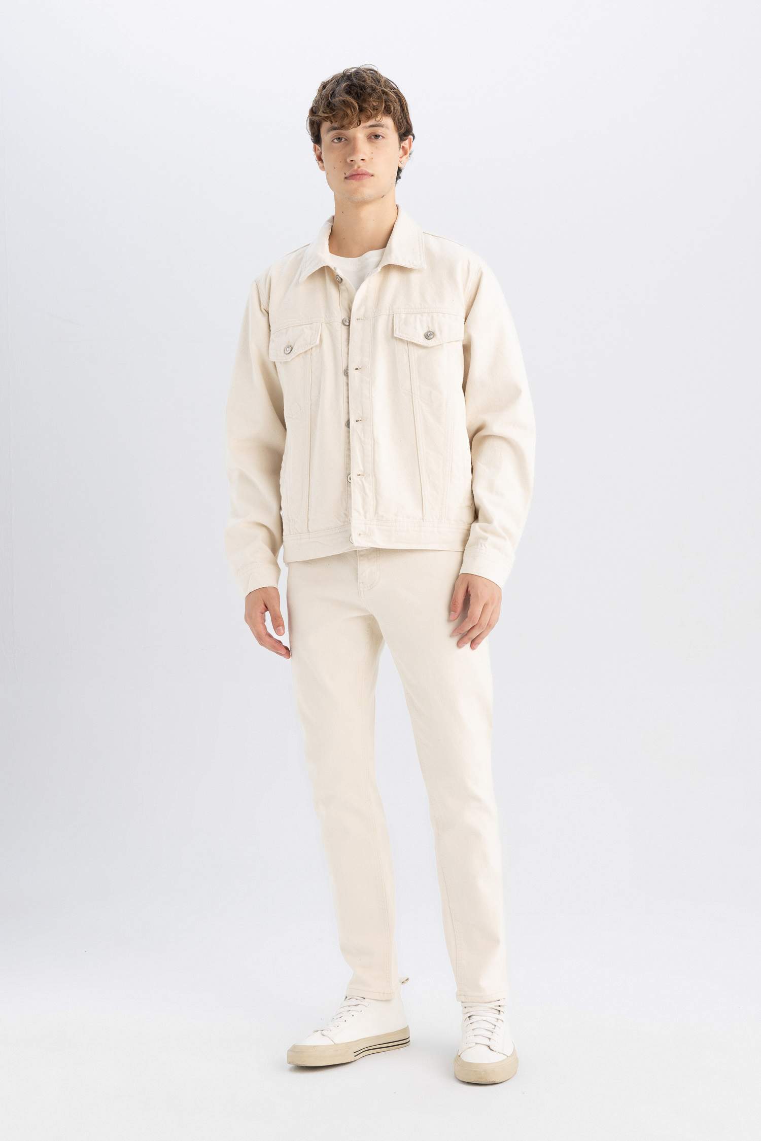 %100 Pamuk Düğmeli Cepli Denim Ceket