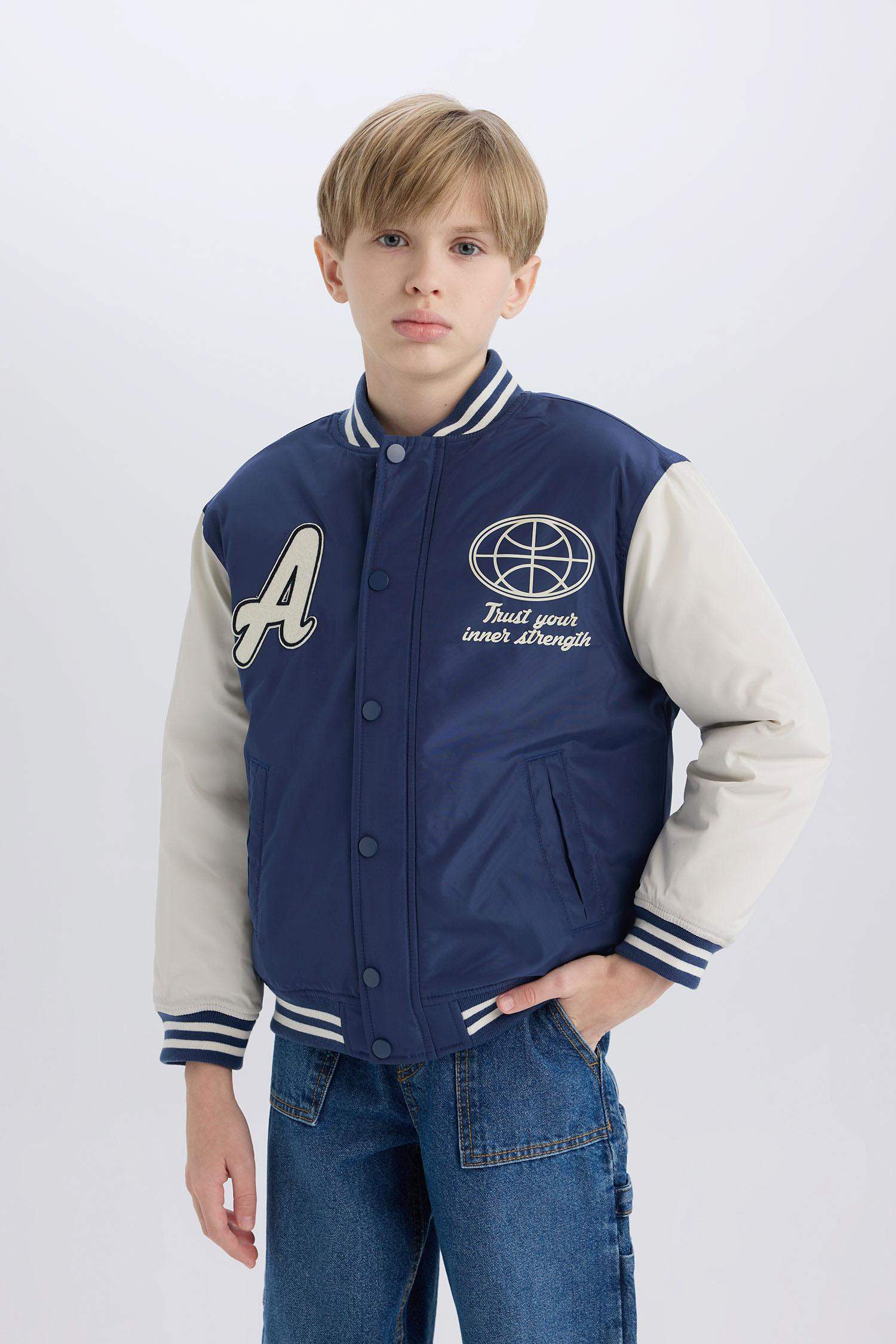 Erkek Çocuk Kolej Yaka Sırt Baskılı Çıtçıtlı Bomber Mont