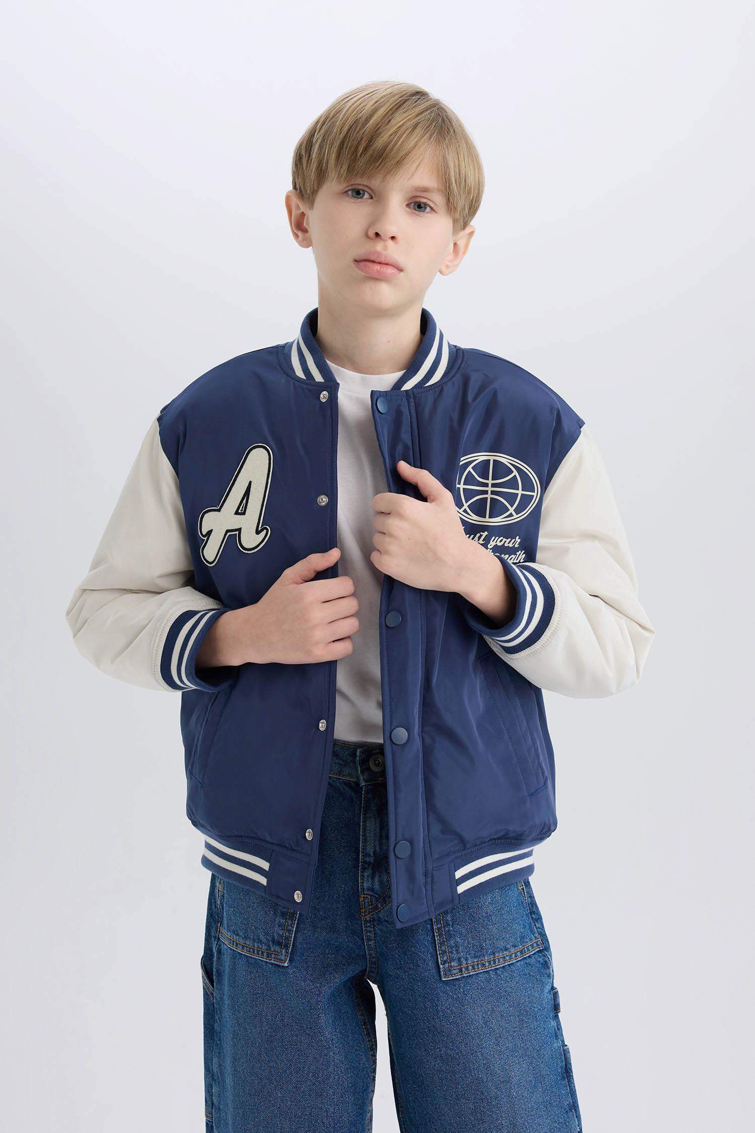 Erkek Çocuk Kolej Yaka Sırt Baskılı Çıtçıtlı Bomber Mont