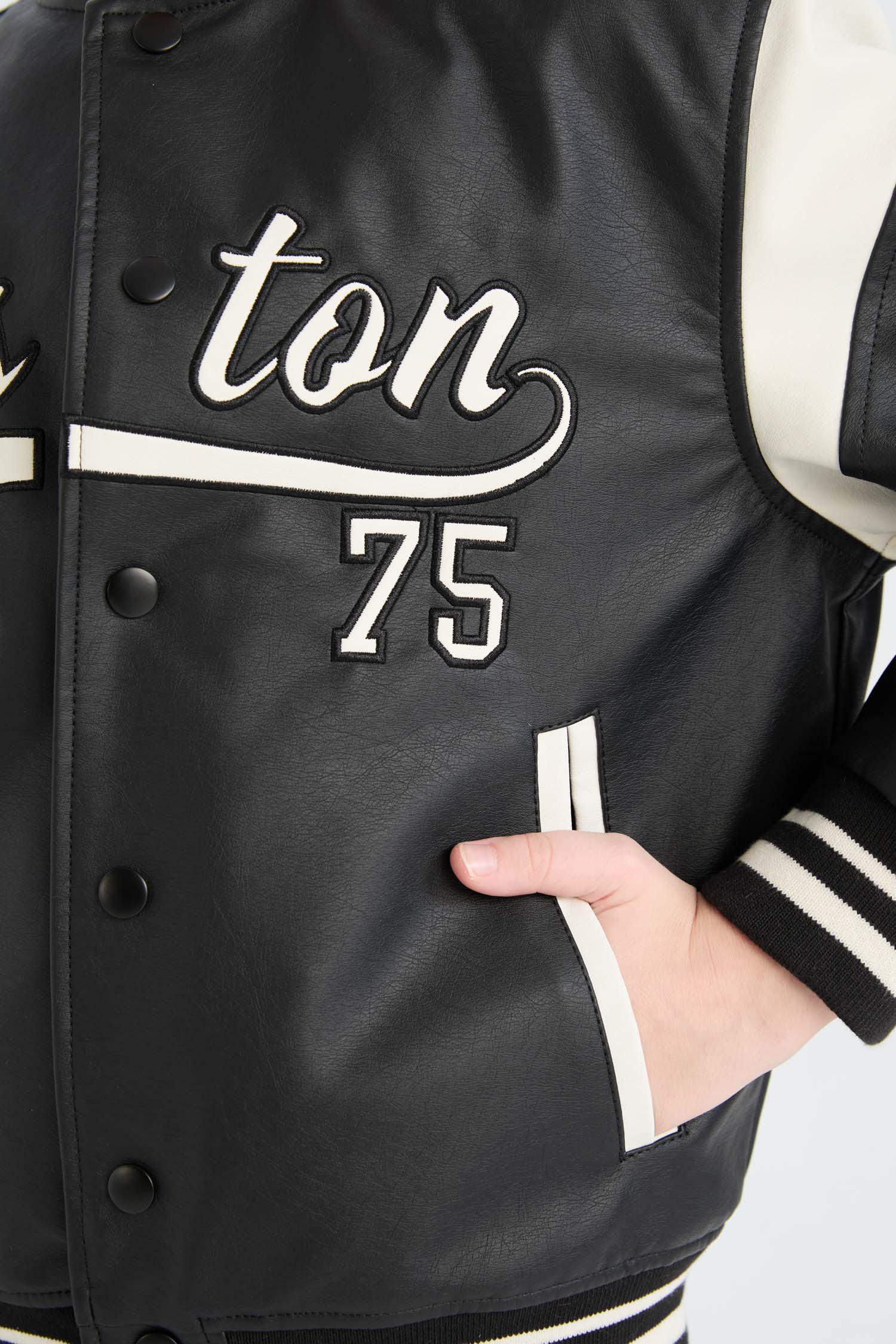 Erkek Çocuk Su Geçirmez Kolej Yaka Çıtçıtlı Bomber Ceket Mont