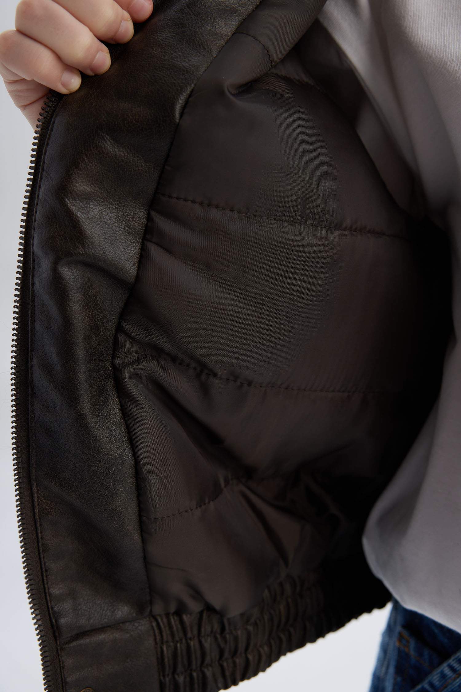 Erkek Çocuk Su Geçirmez Polo Yaka Fermuarlı Suni Deri Mont Ceket