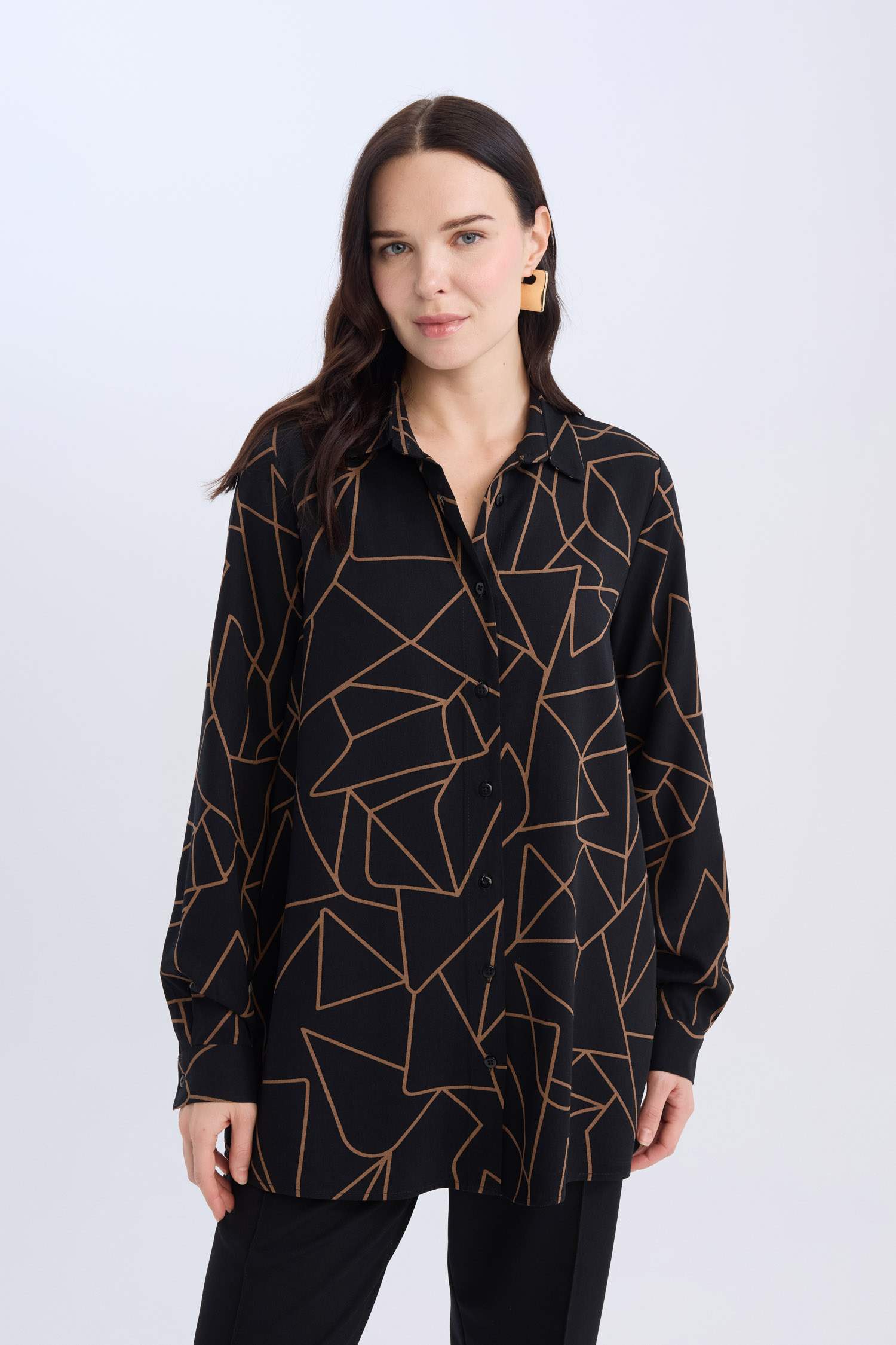 Regular Fit Fiyonk Yaka Belmando Uzun Kollu Gömlek