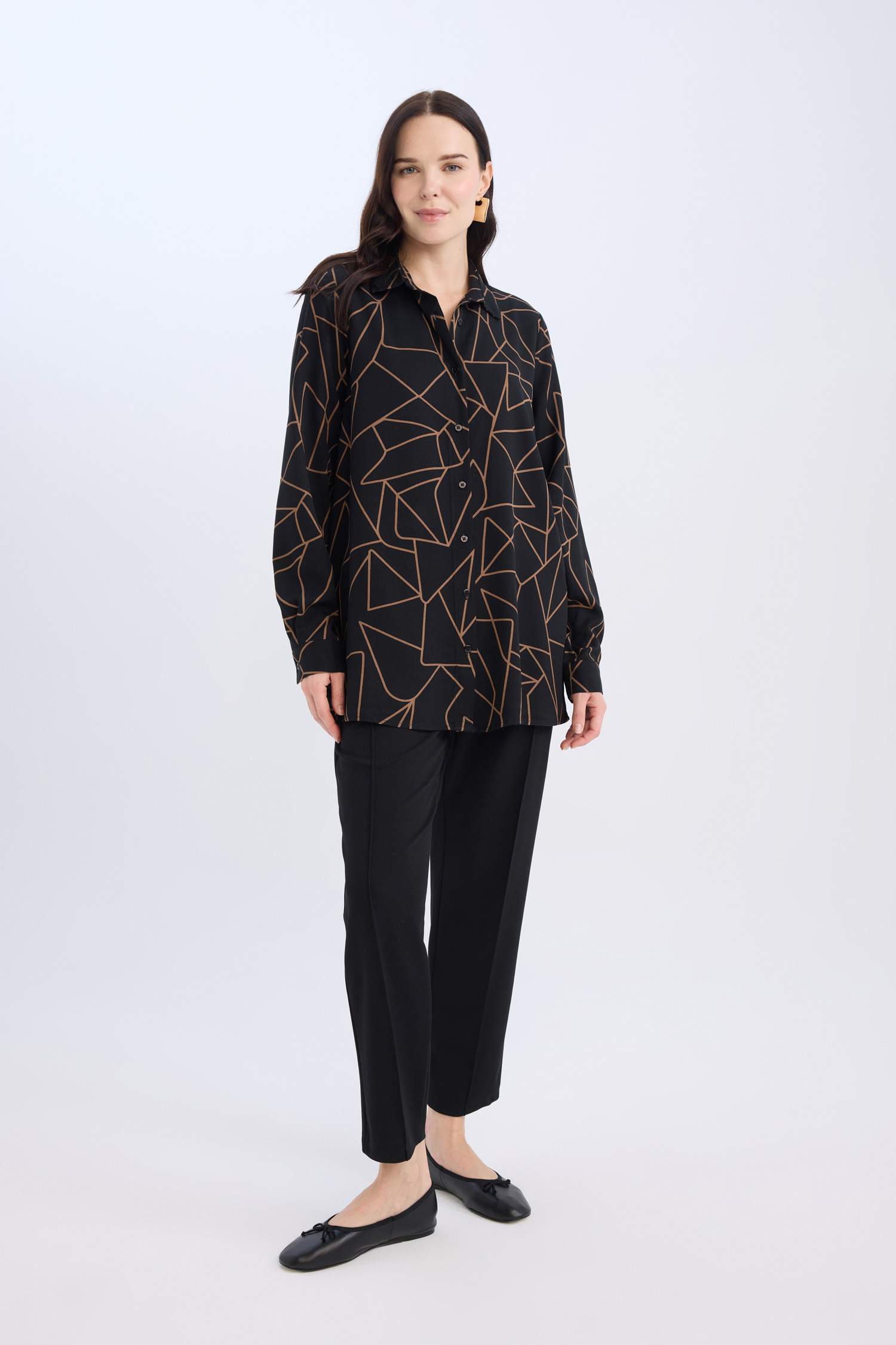 Regular Fit Fiyonk Yaka Belmando Uzun Kollu Gömlek