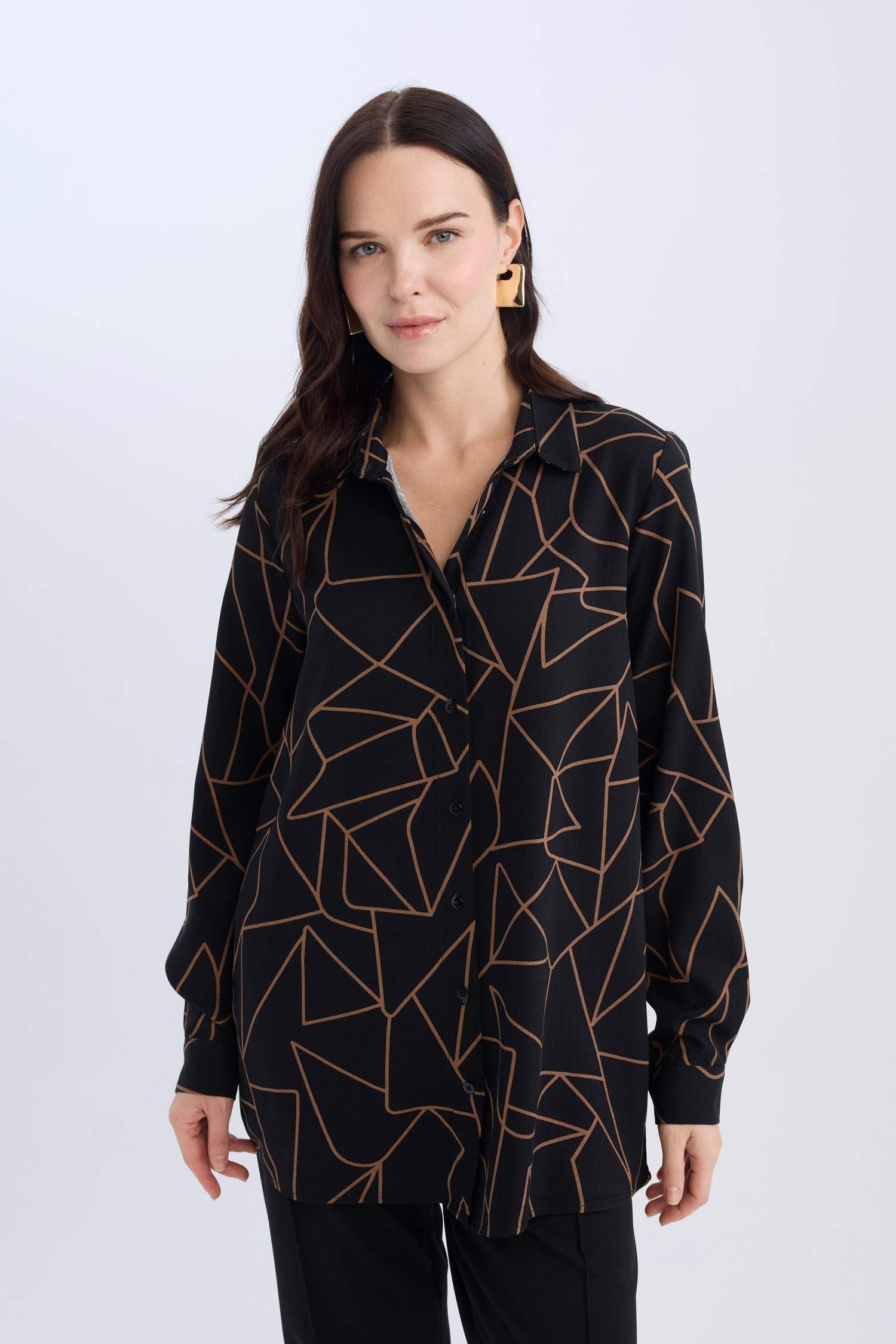 Regular Fit Fiyonk Yaka Belmando Uzun Kollu Gömlek