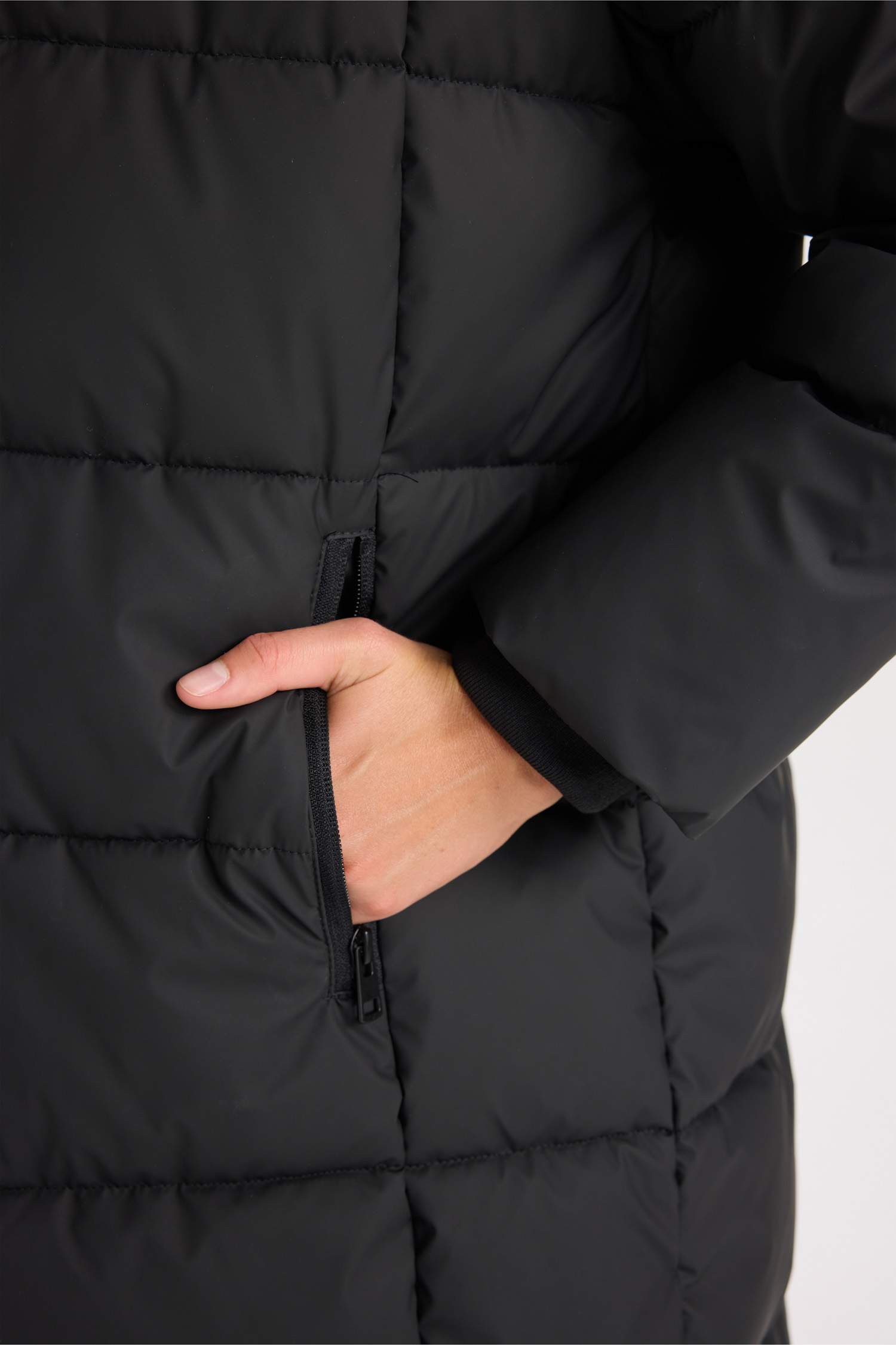 Regular Fit Kapüşonlu Fermuarlı Cepli Parka