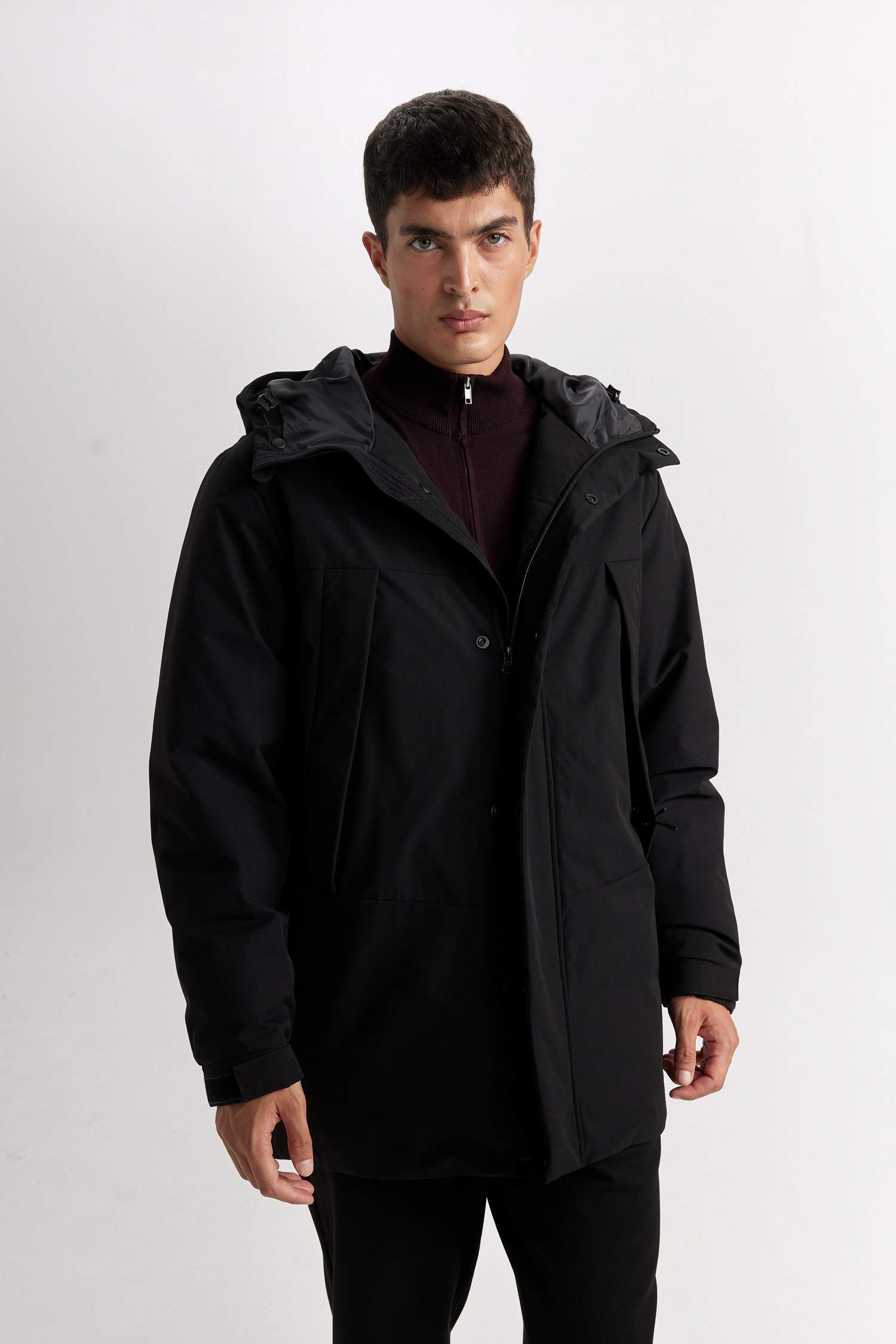 Regular Fit Kapüşonlu Fermuarlı Cepli Mont