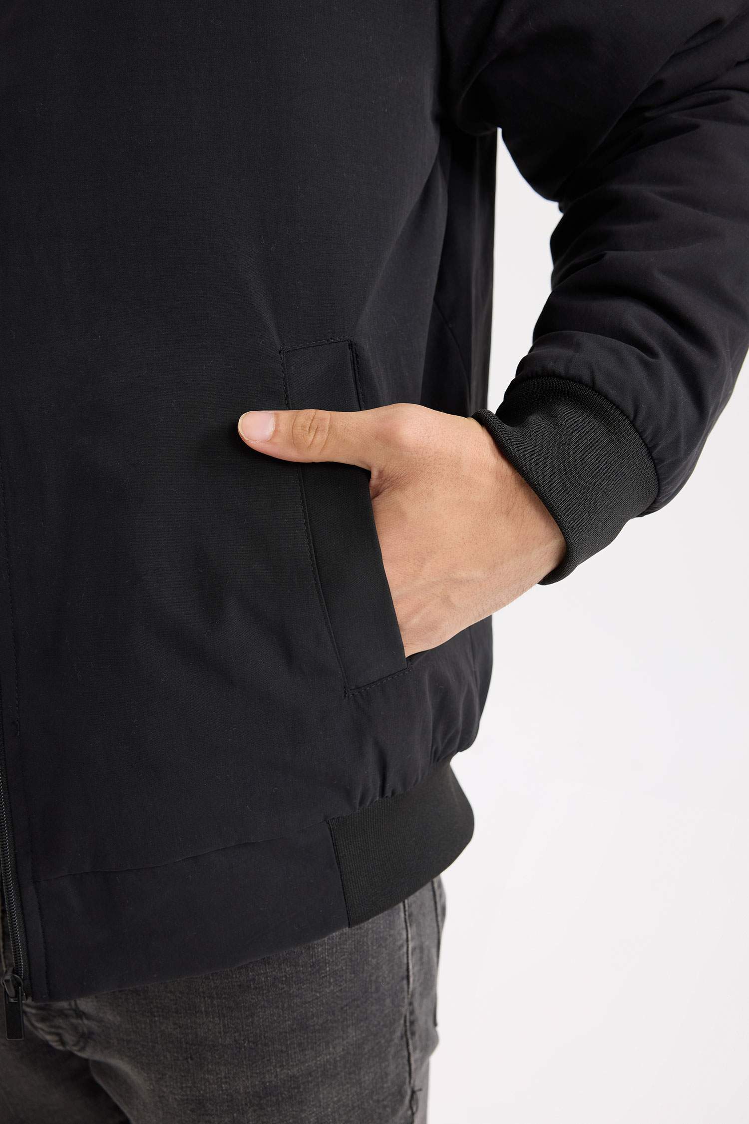 جاكيت دودون قصة عادية بومبر طارد للماء