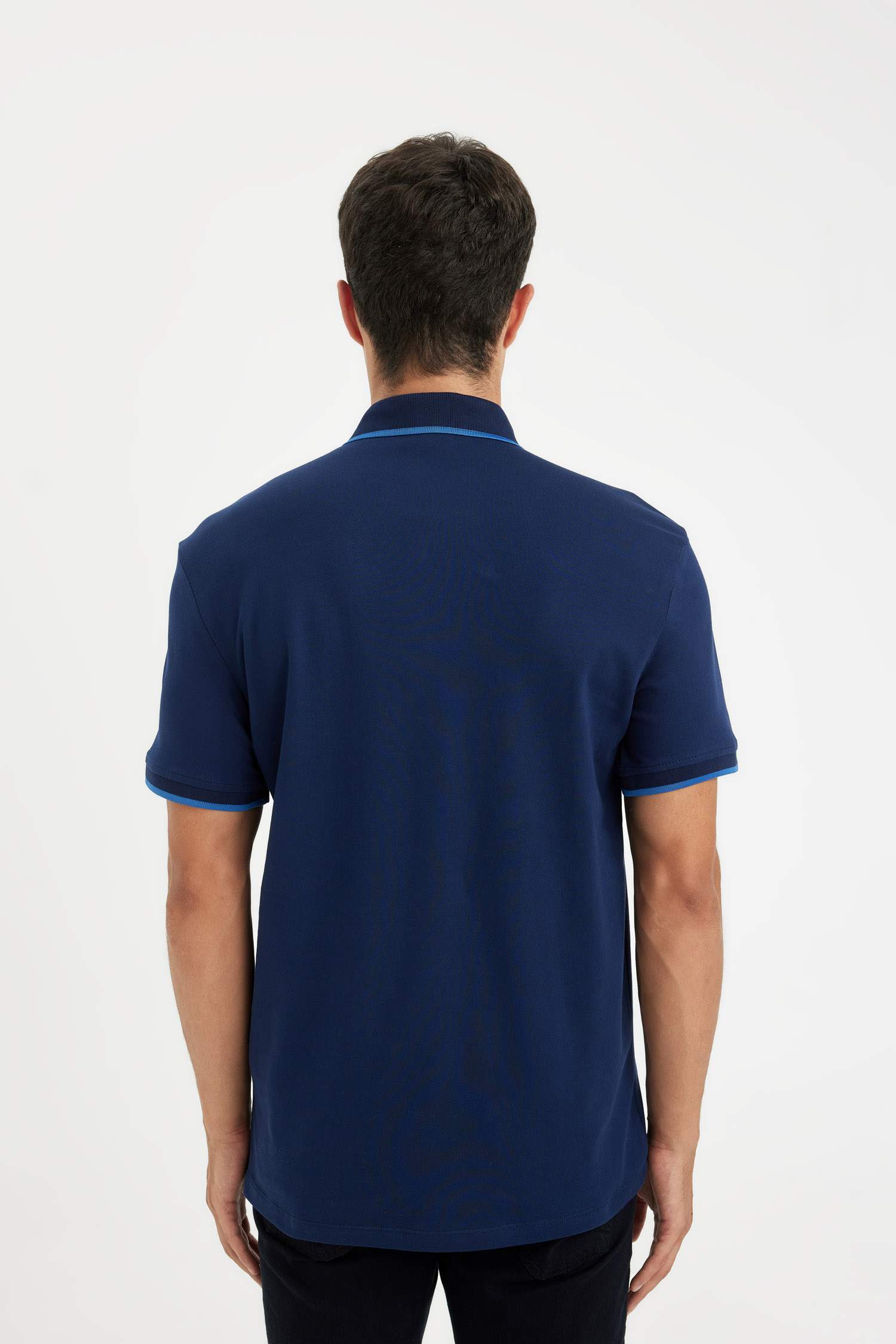 T-Shirt Polo en Piqué coupe régulière à Manches Courtes