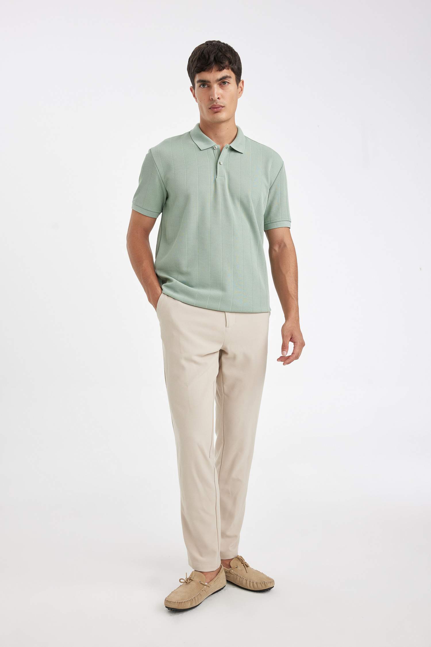 تيشيرت بولو نص ردن قصة عادية