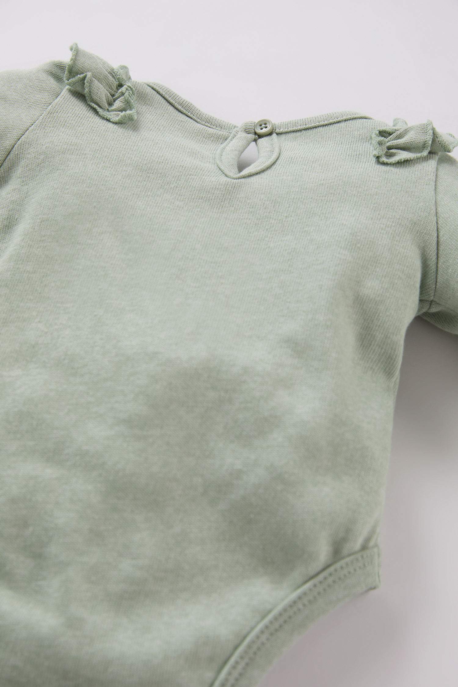 أوفر بناتي حديثي الولادة ذو مظهرتريكو قصة عادية