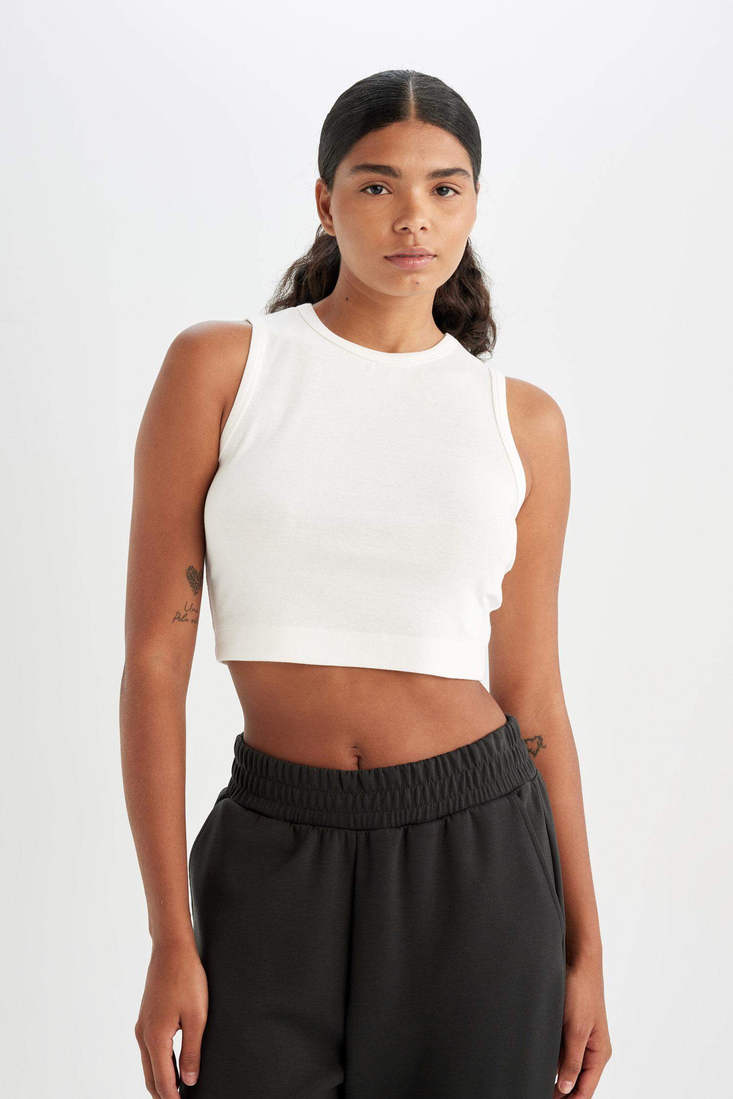 DeFactoFit Crew Neck Modal Sports Crop Top