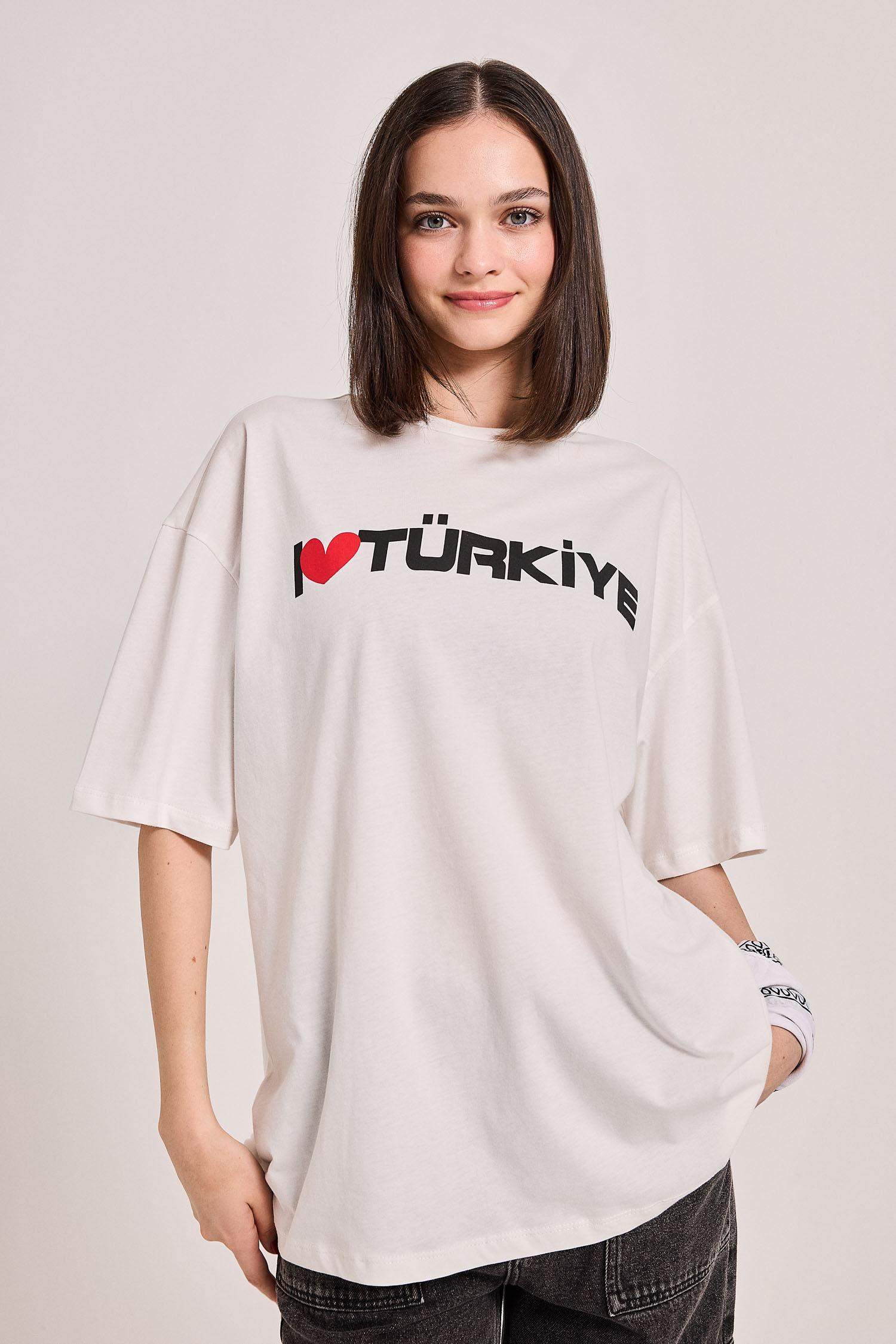 Oversize Fit Printed Short Sleeve T-Shirt