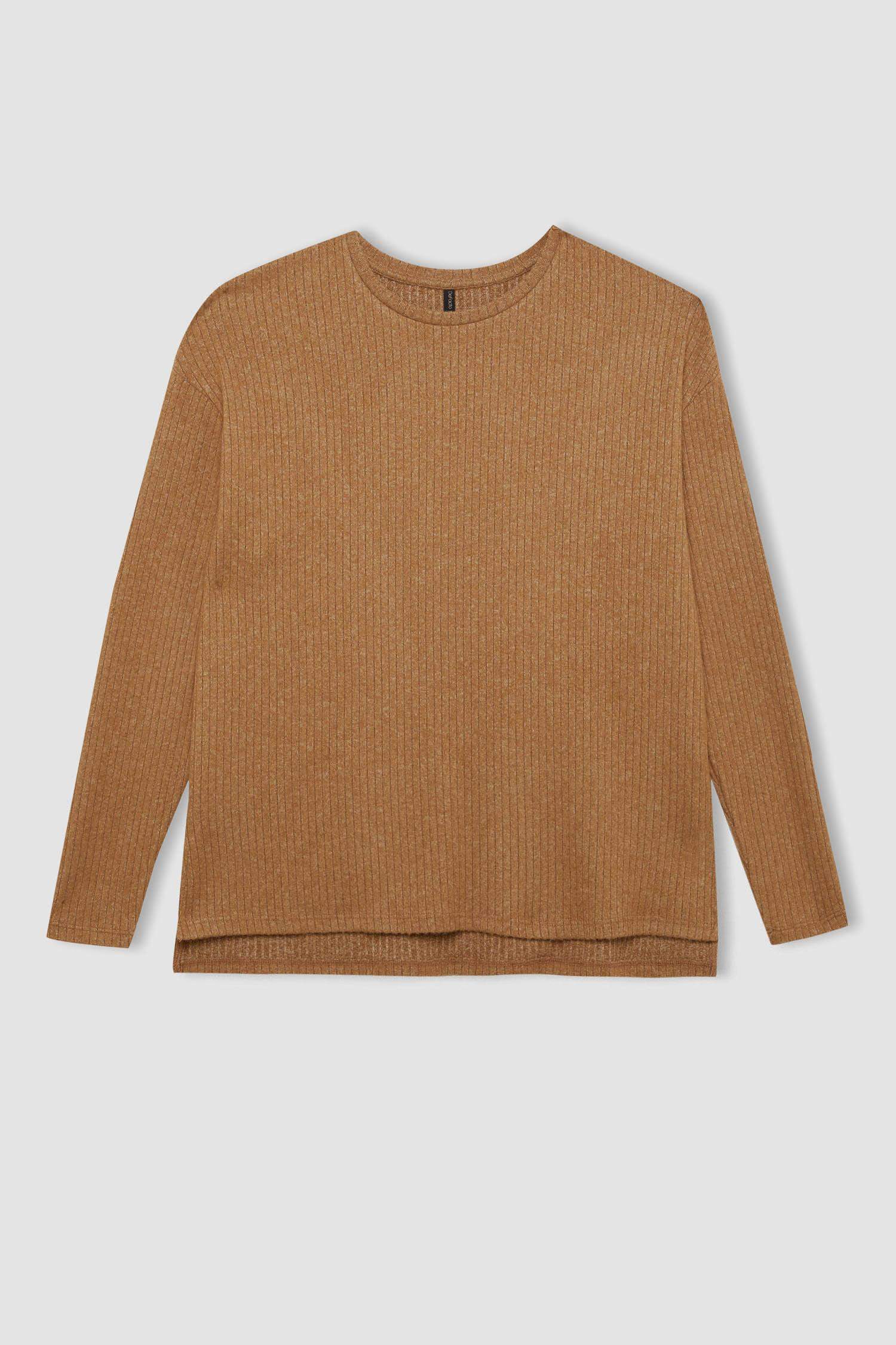 Regular Fit Bisiklet Yaka Fitilli Kaşkorse Yırtmaçlı Uzun Kollu Tişört