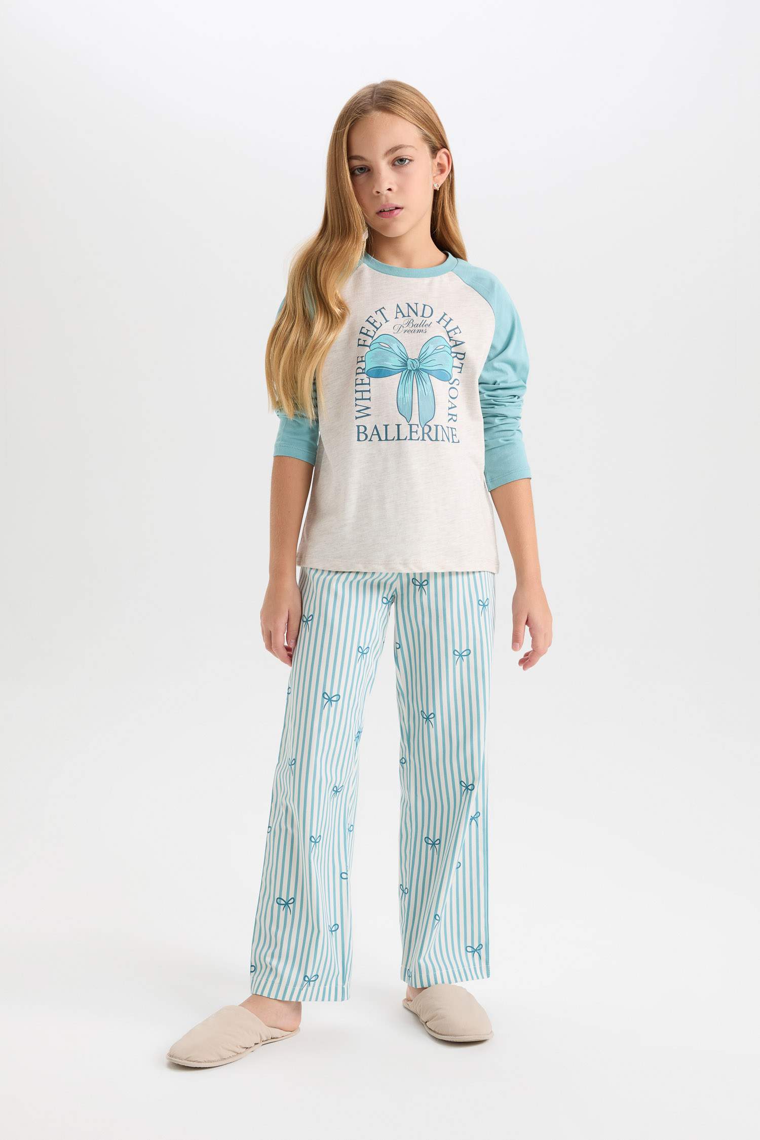 Kız Çocuk Pijama Takımı Baskılı Uzun Kollu Üst Çizgili Uzun Alt