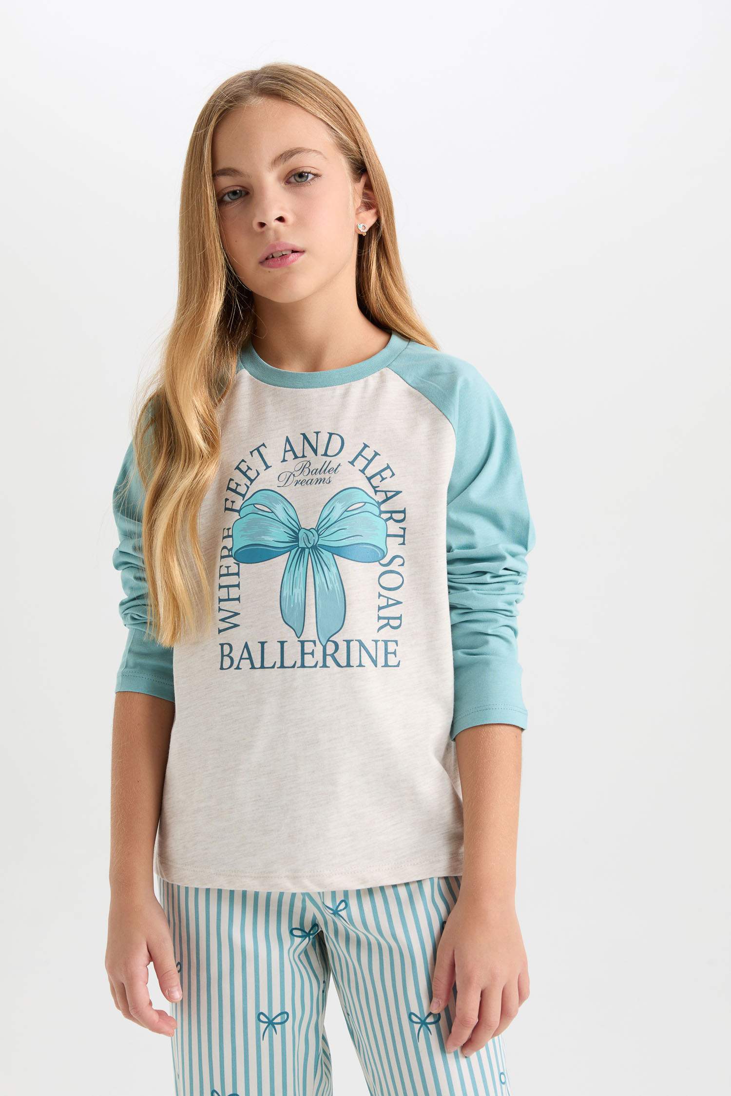 Kız Çocuk Pijama Takımı Baskılı Uzun Kollu Üst Çizgili Uzun Alt