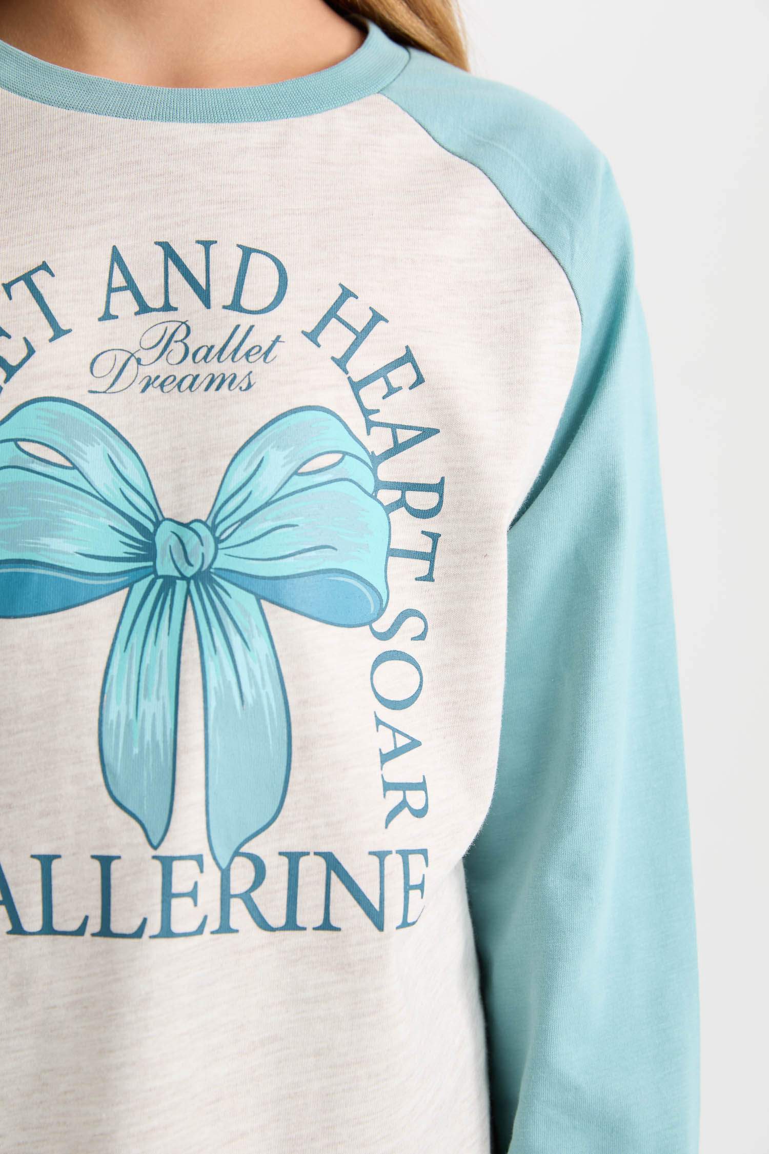 Kız Çocuk Pijama Takımı Baskılı Uzun Kollu Üst Çizgili Uzun Alt