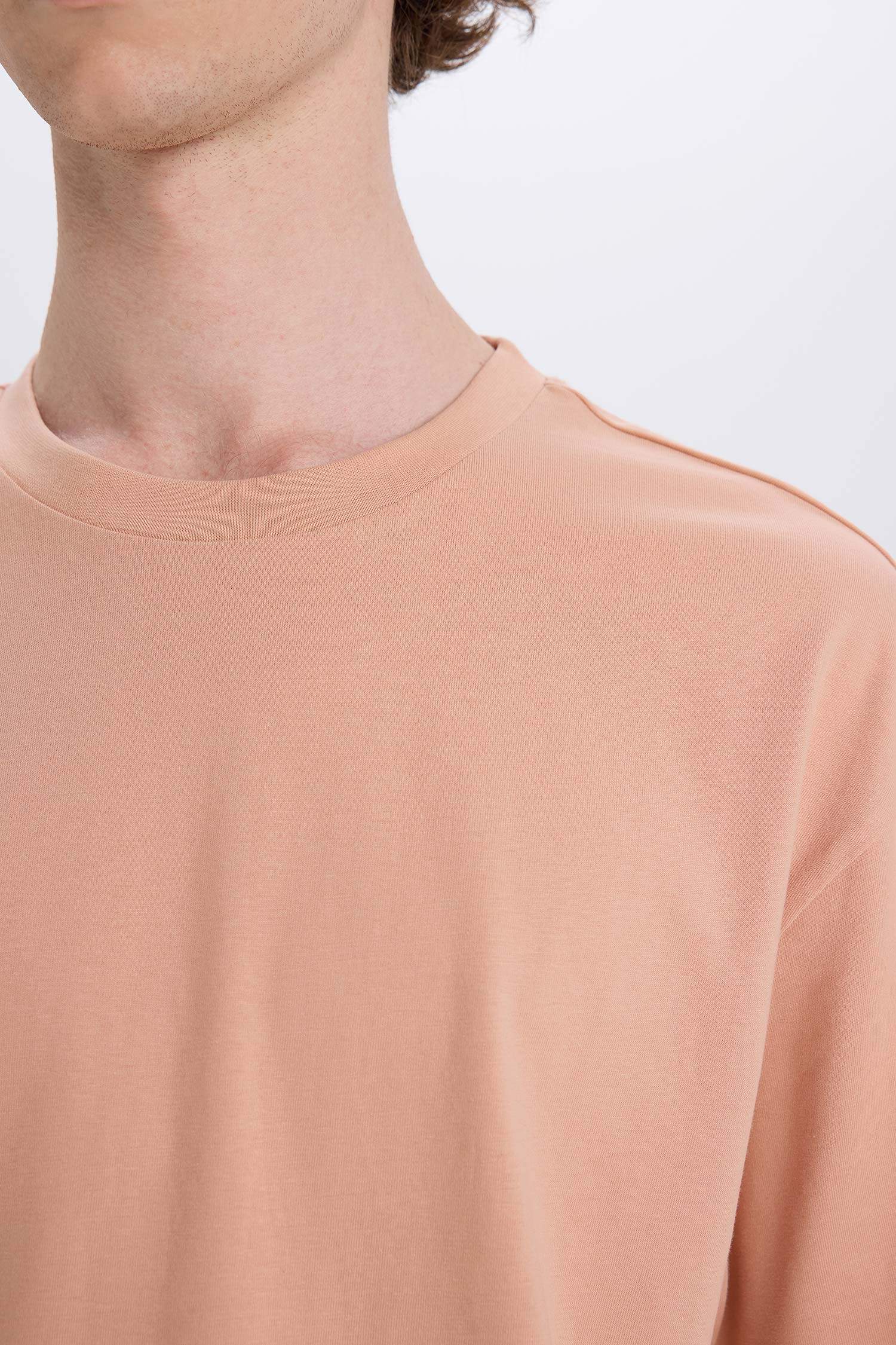 дөңгелек жаға Қысқа жеңді футболка