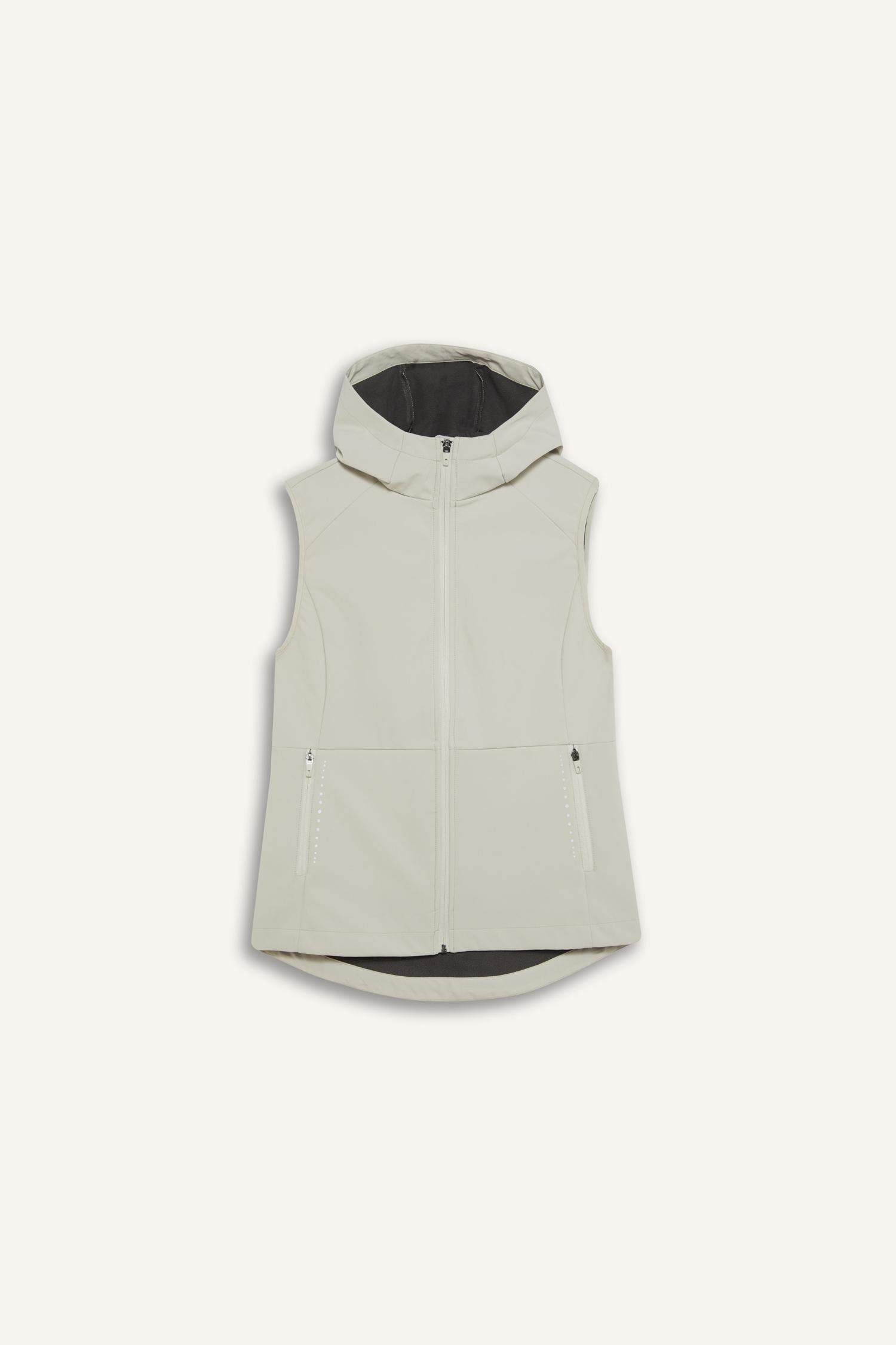 DeFactoFit Su İtici Slim Fit Dar Kesim Kapüşonlu Fermuarlı Sporcu Softshell Yelek