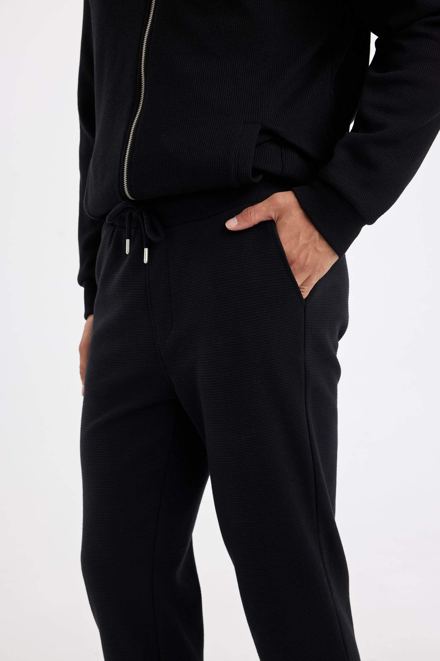 Eşofman Altı Slim Fit Dar Kesim Beli Bağcıklı Cepli Düz Paça 