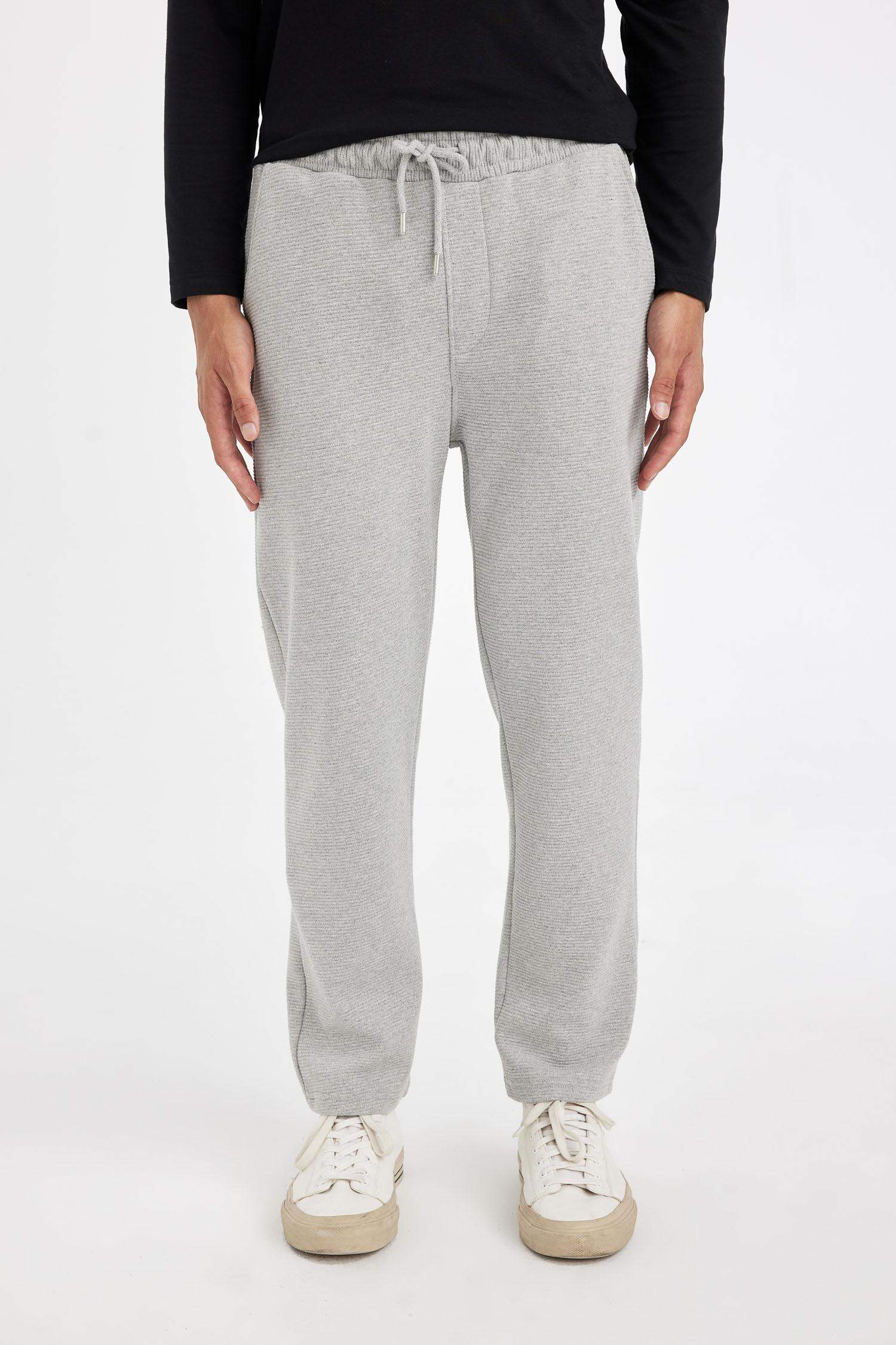 Eşofman Altı Slim Fit Dar Kesim Beli Bağcıklı Cepli Düz Paça