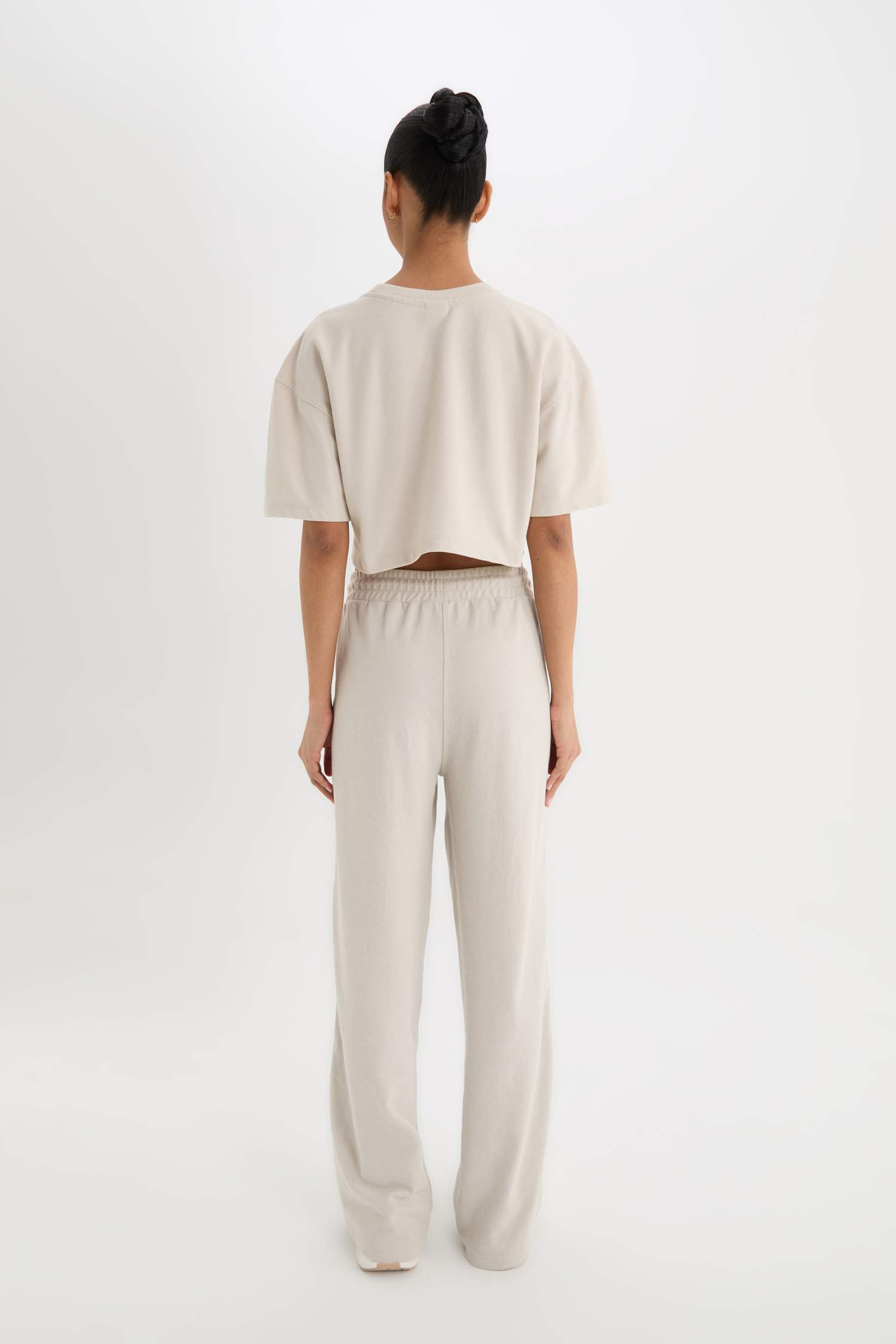 Широкие брюки NBA Los Angeles Lakers средней длины из ткани пике