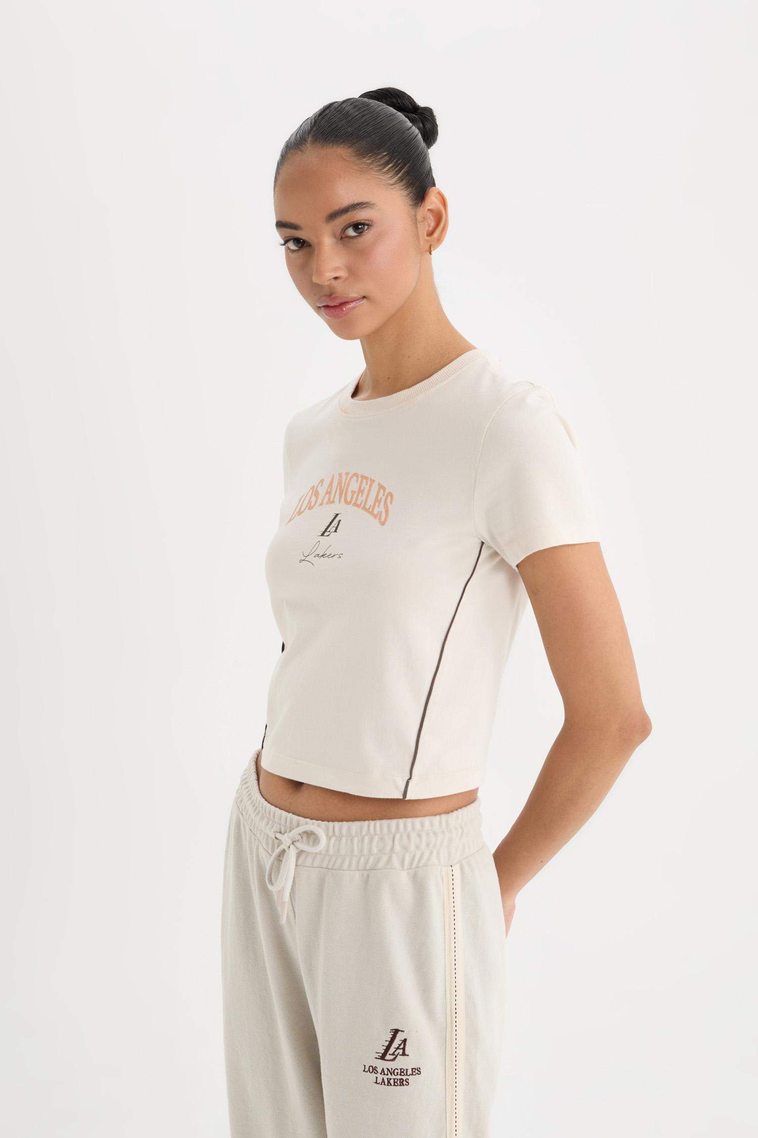 DeFactoFit NBA Los Angeles Lakers Slim Crop Fit Bisiklet Yaka Kısa Kollu Tişört